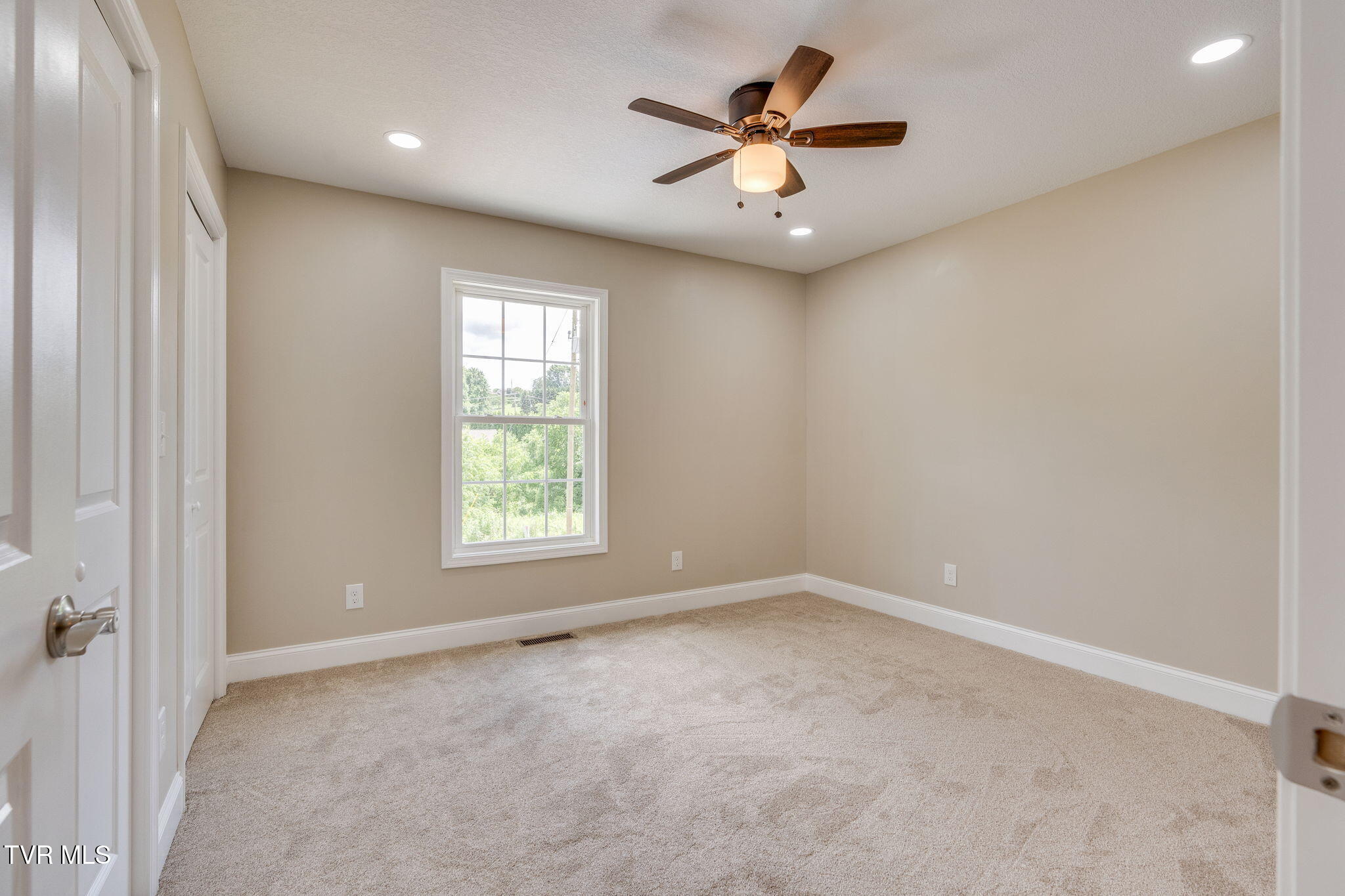 108 Hunters Run Lane