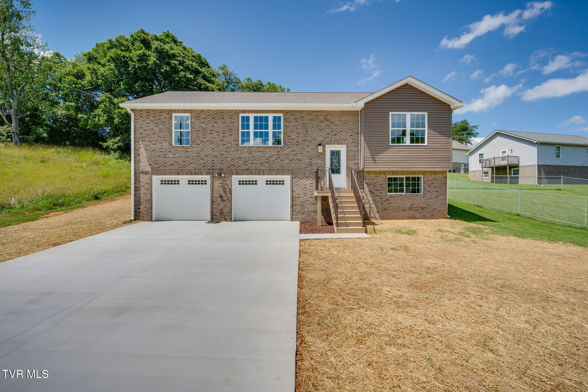 108 Hunters Run Lane