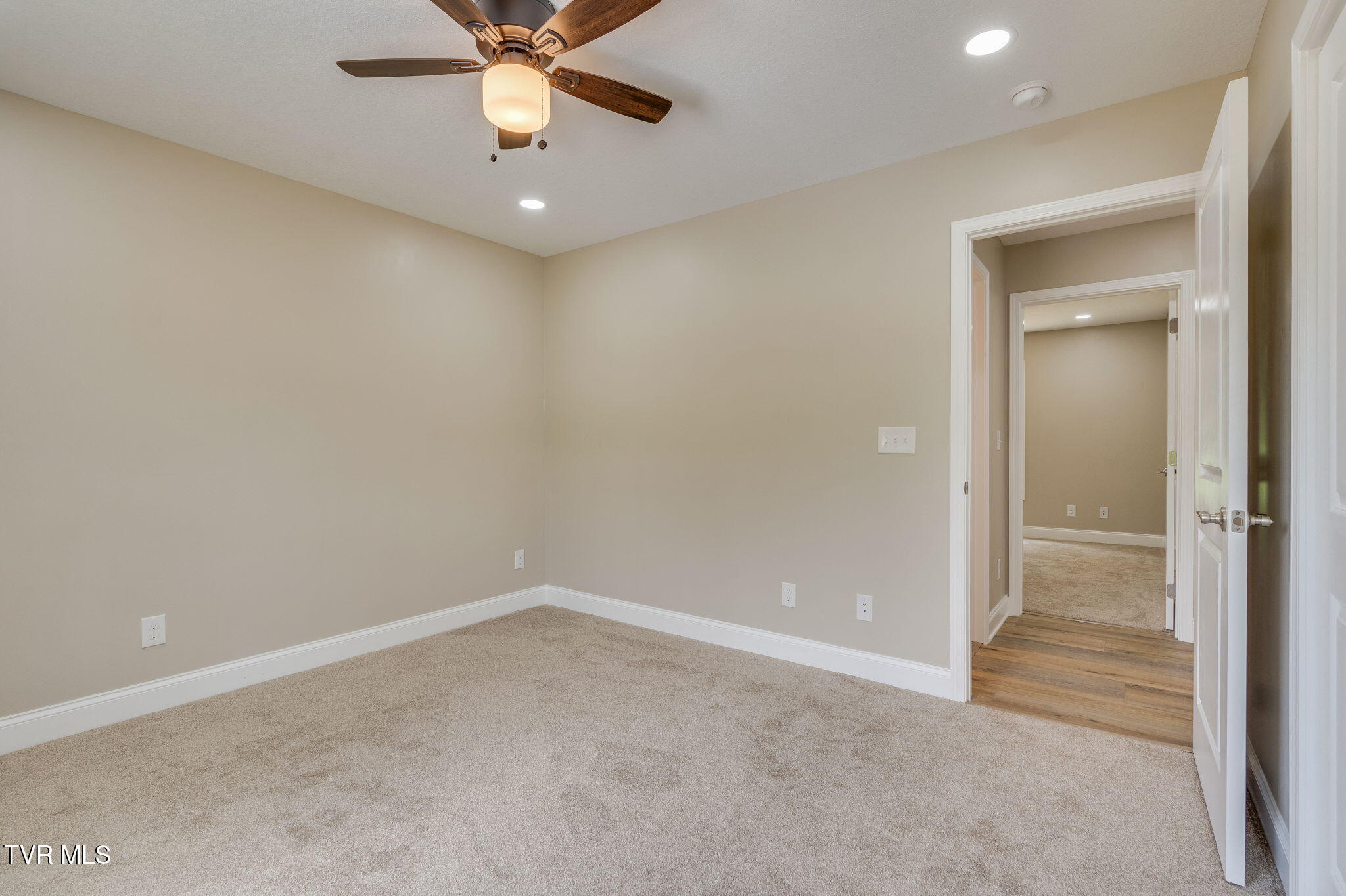 108 Hunters Run Lane