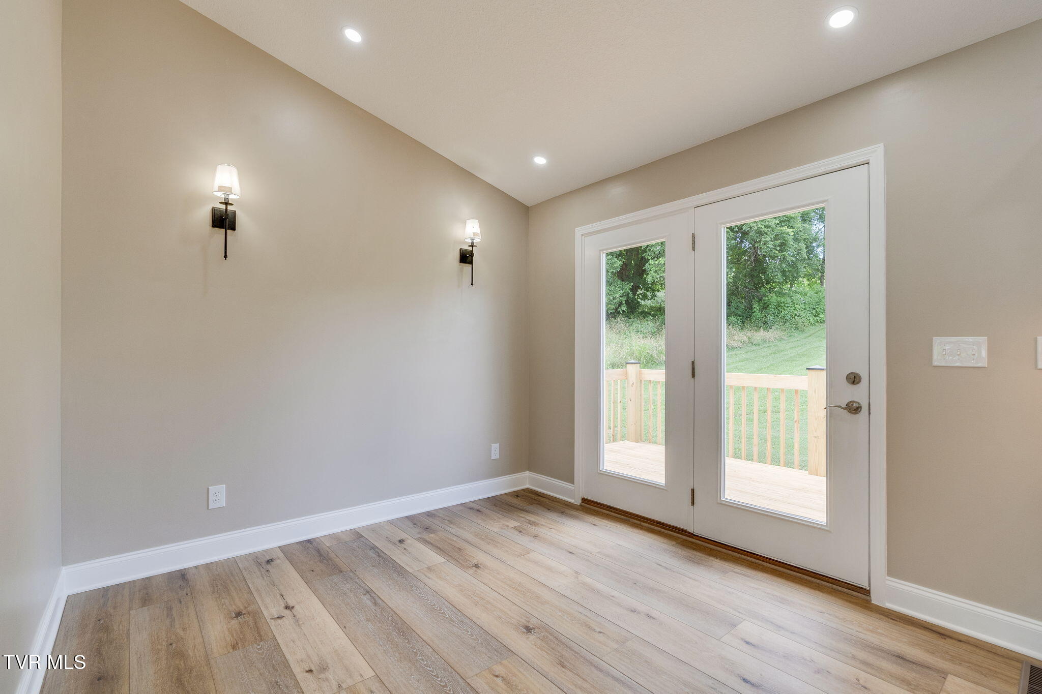 108 Hunters Run Lane