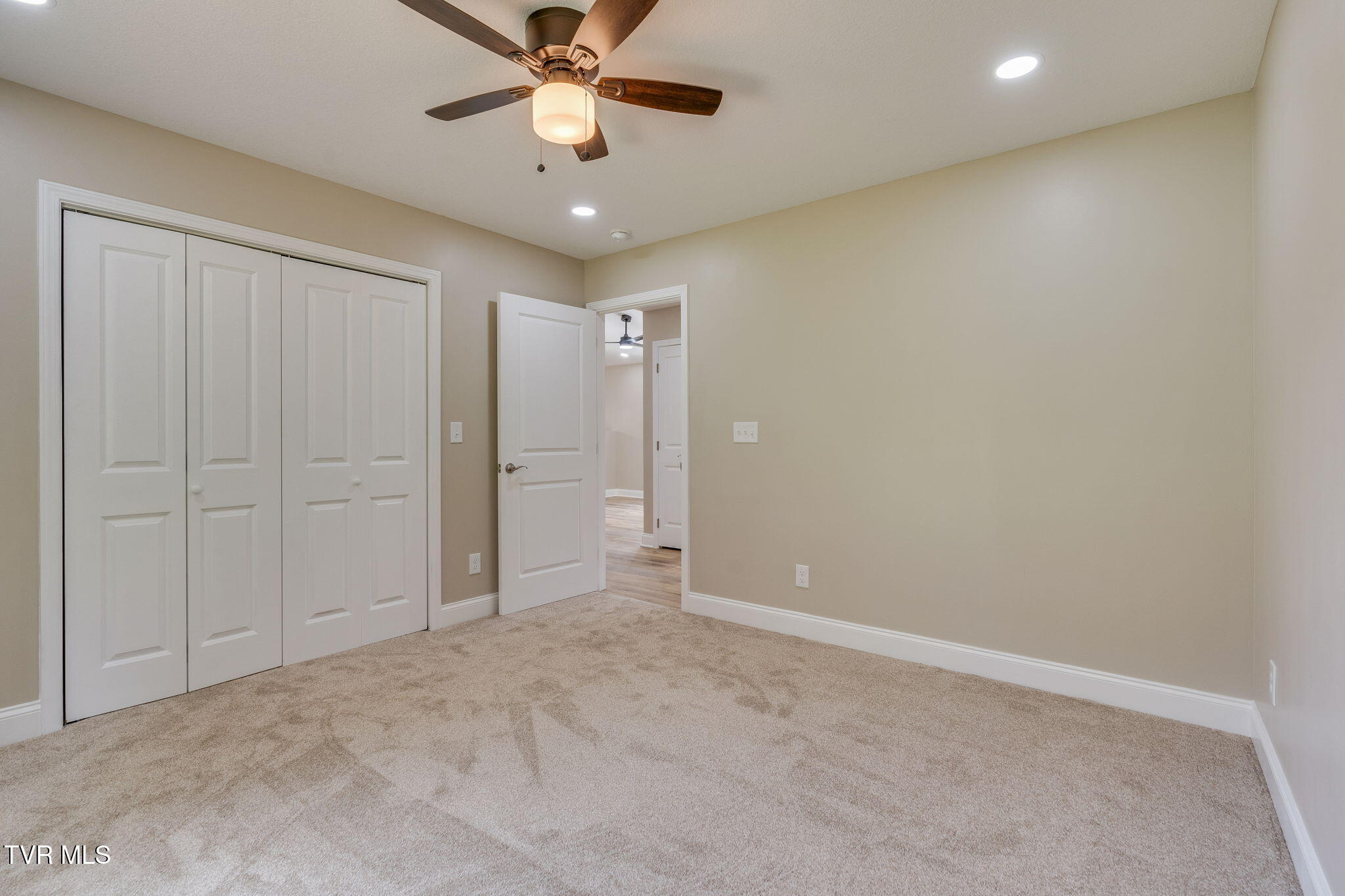 108 Hunters Run Lane