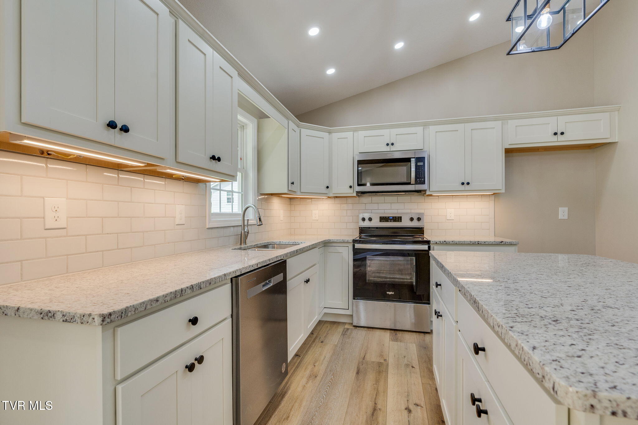 108 Hunters Run Lane