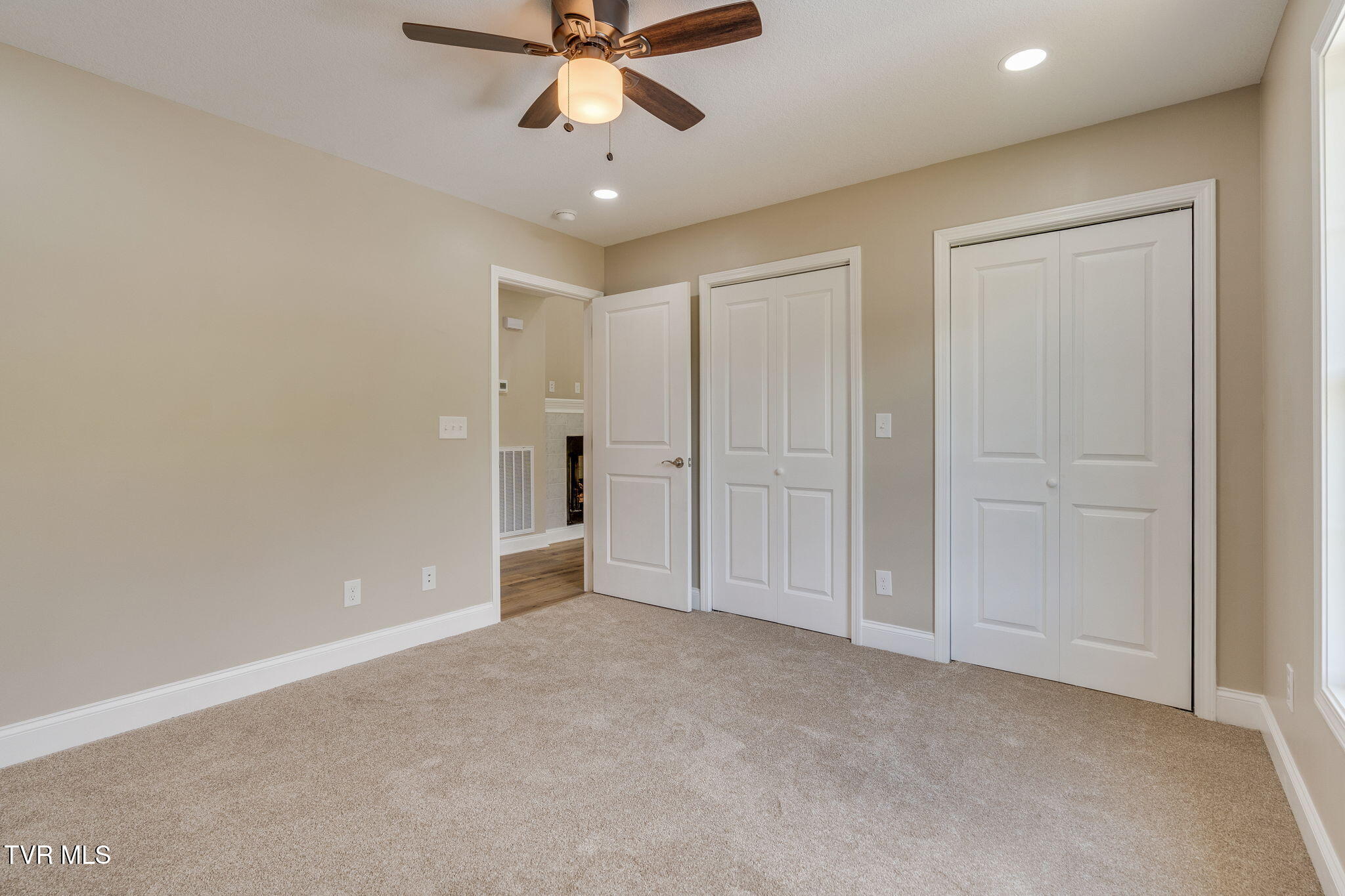 108 Hunters Run Lane