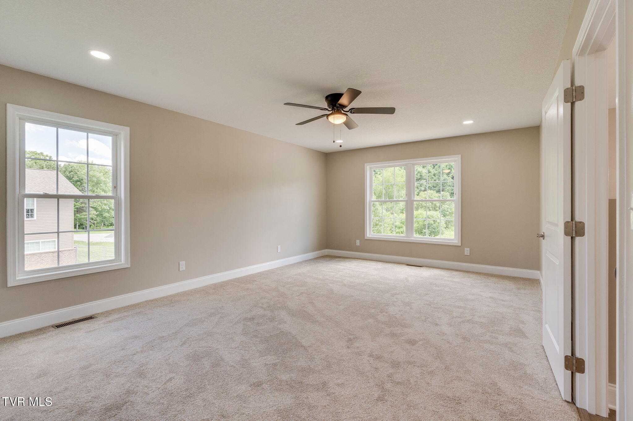 108 Hunters Run Lane