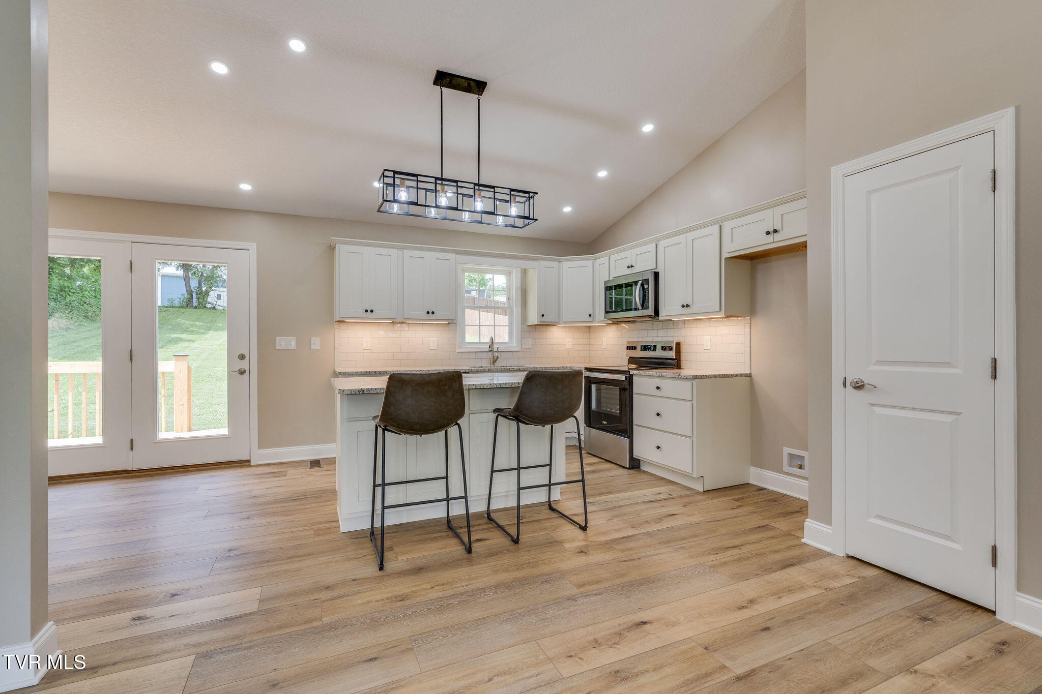 108 Hunters Run Lane