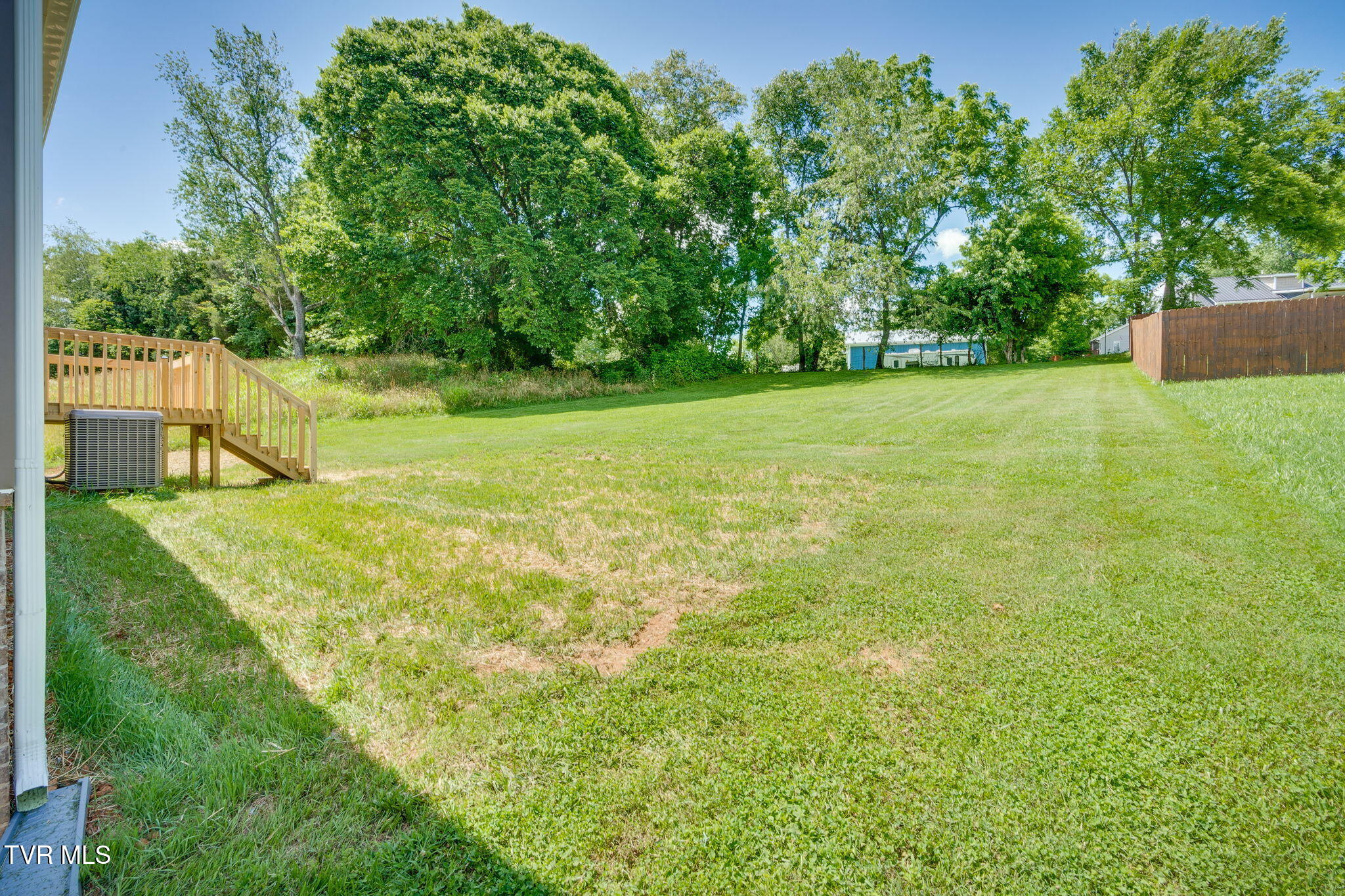 108 Hunters Run Lane