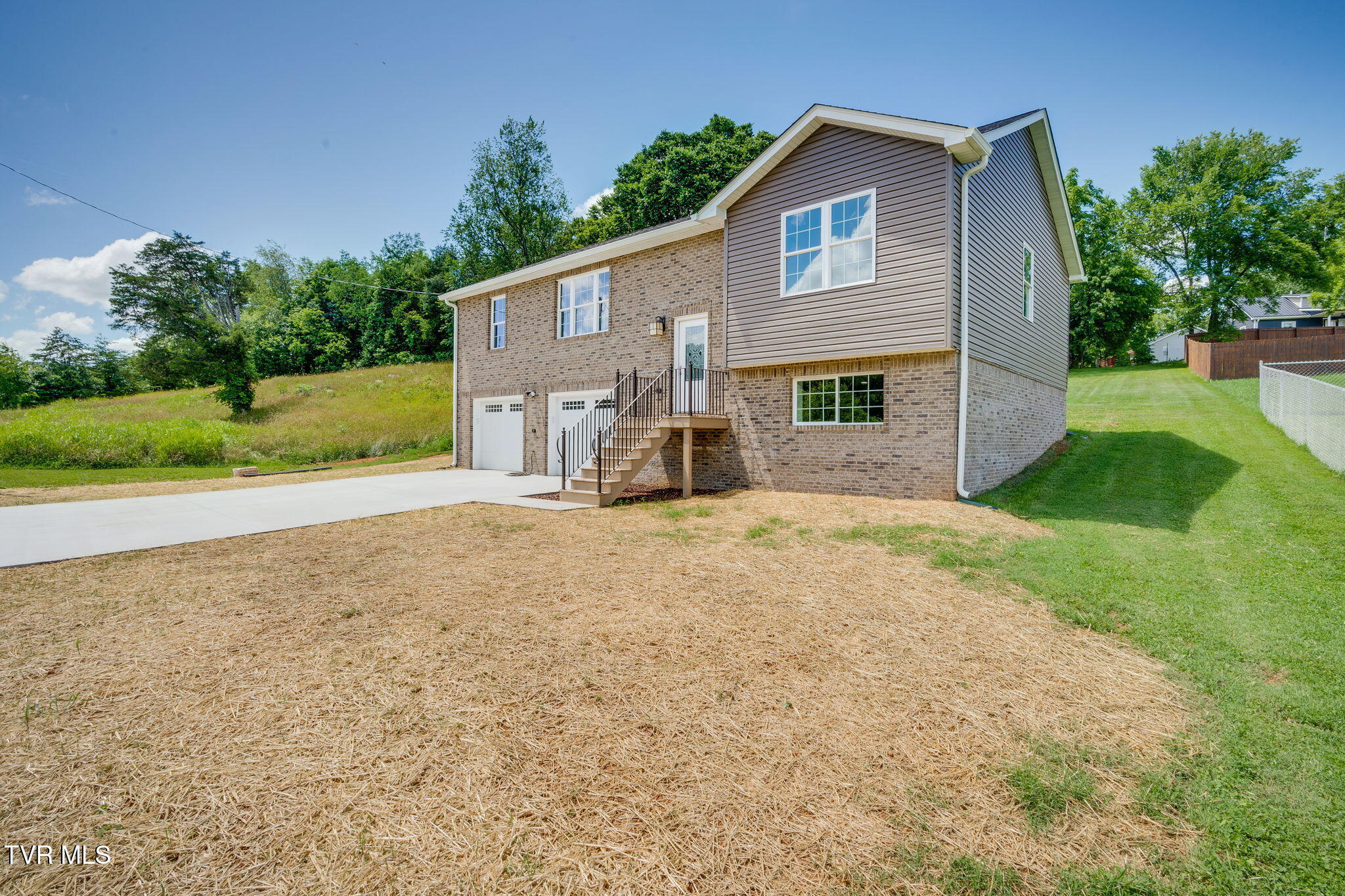 108 Hunters Run Lane