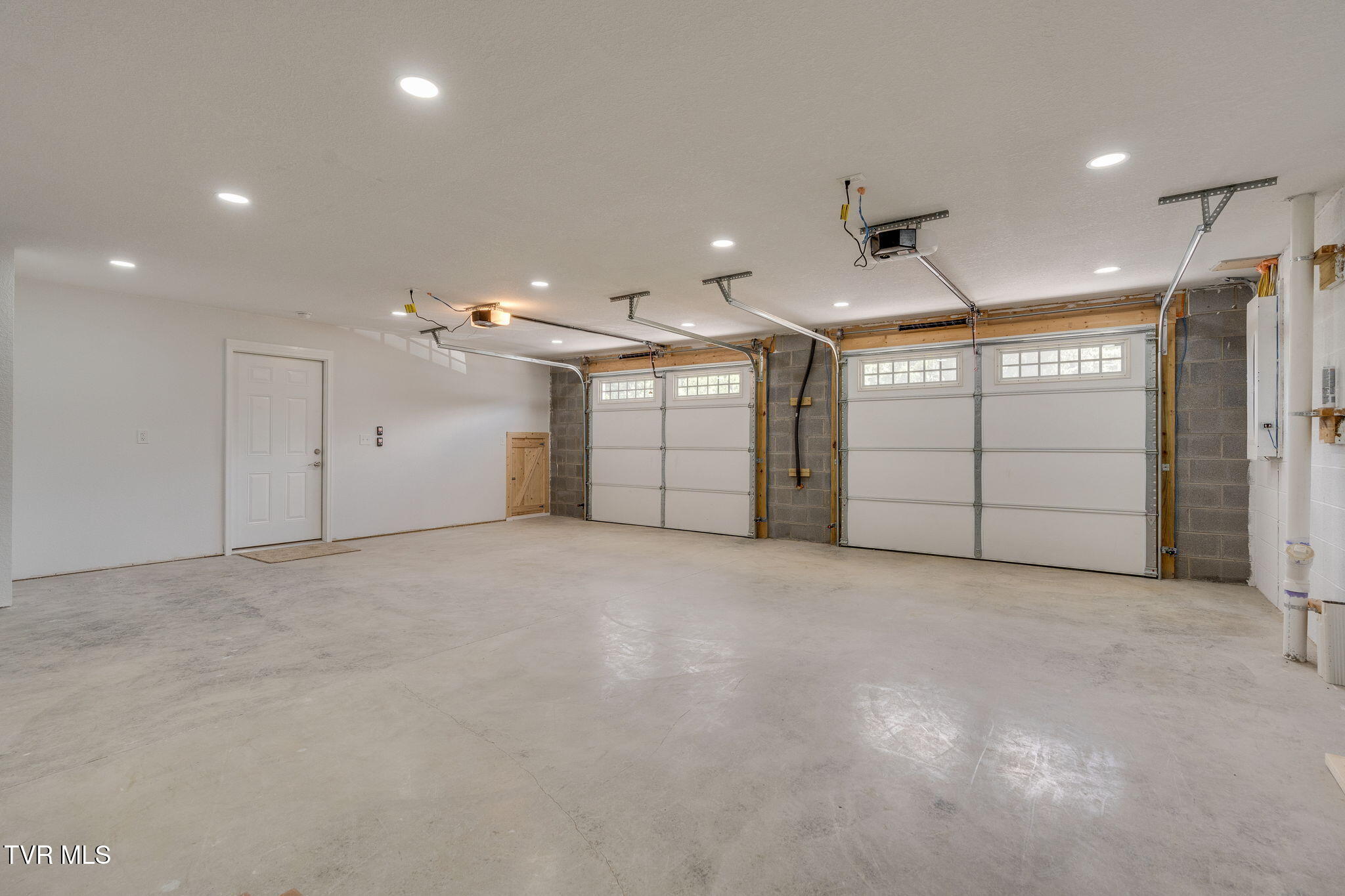 108 Hunters Run Lane