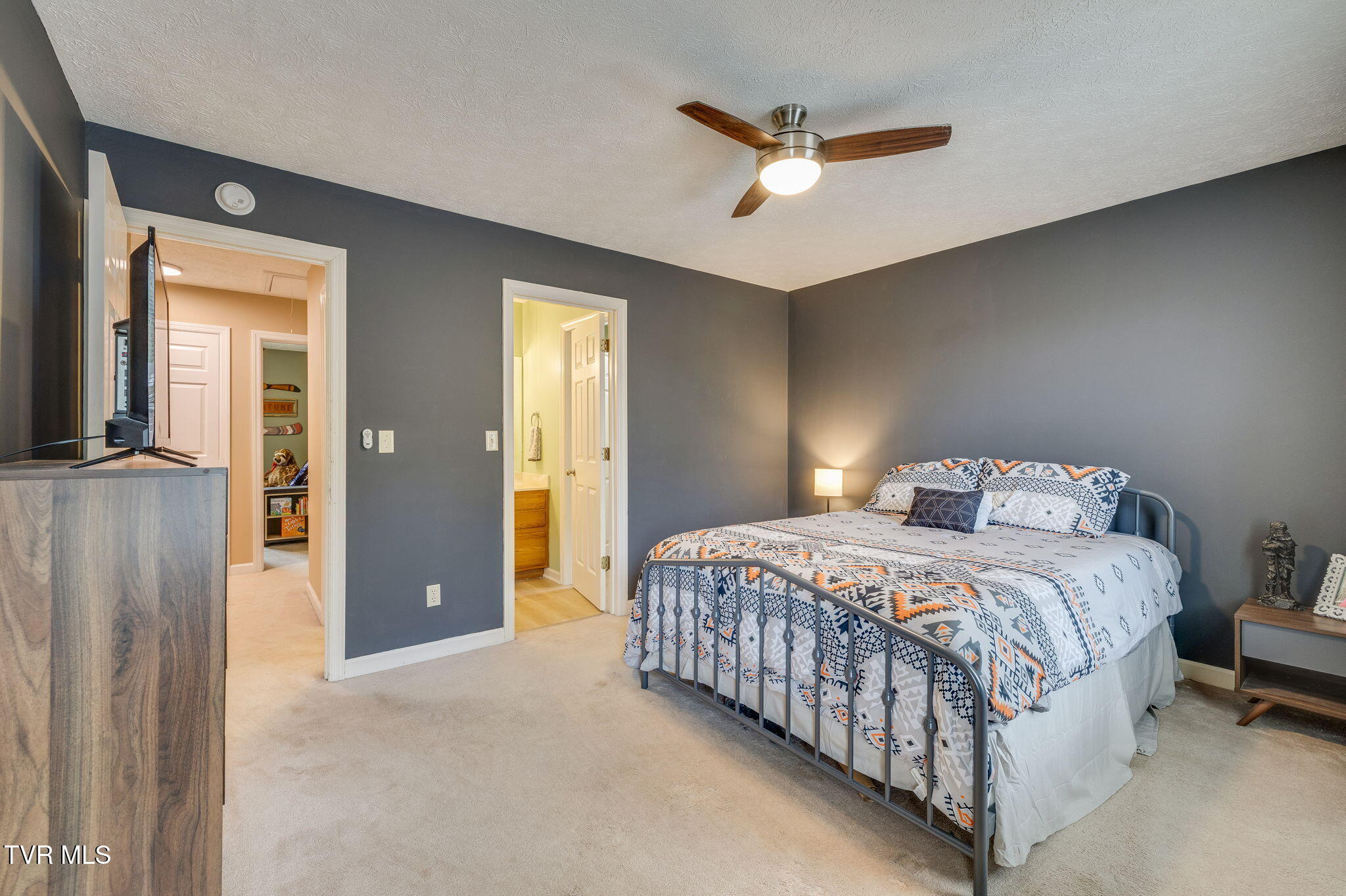 461 Eastley Court, 5