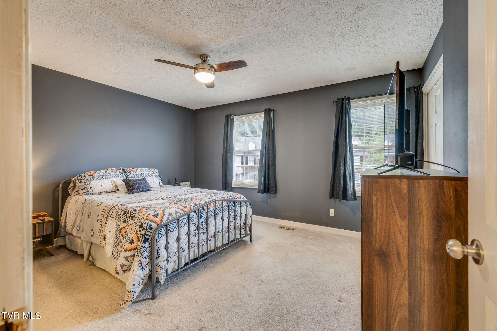 461 Eastley Court, 5