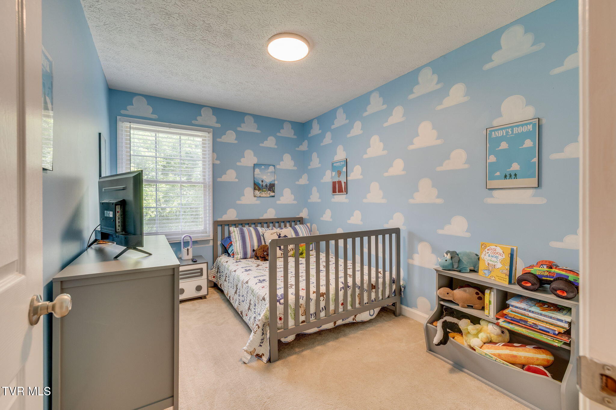 461 Eastley Court, 5