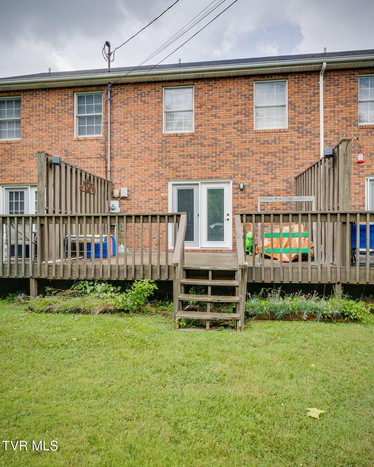 461 Eastley Court, 5