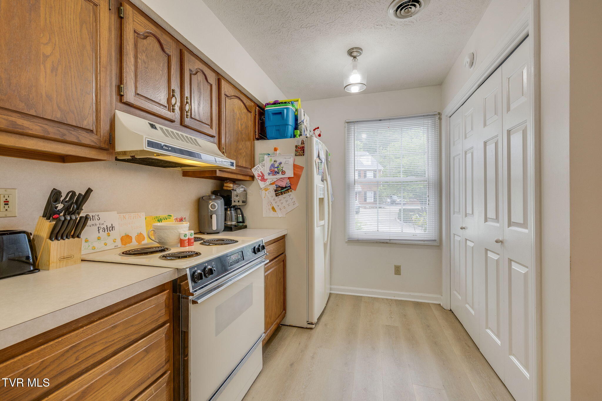 461 Eastley Court, 5