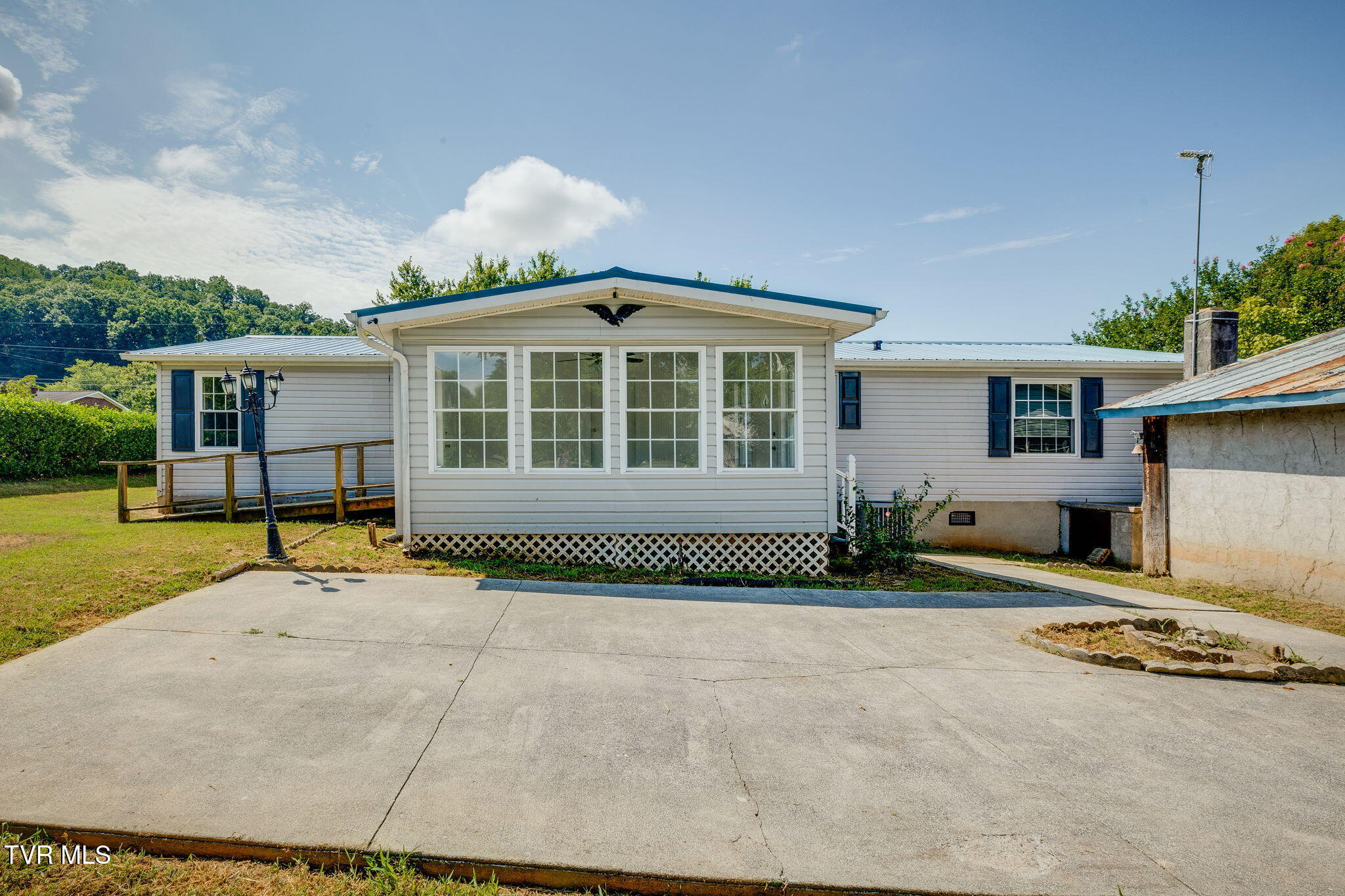 333 Brentwood Drive
