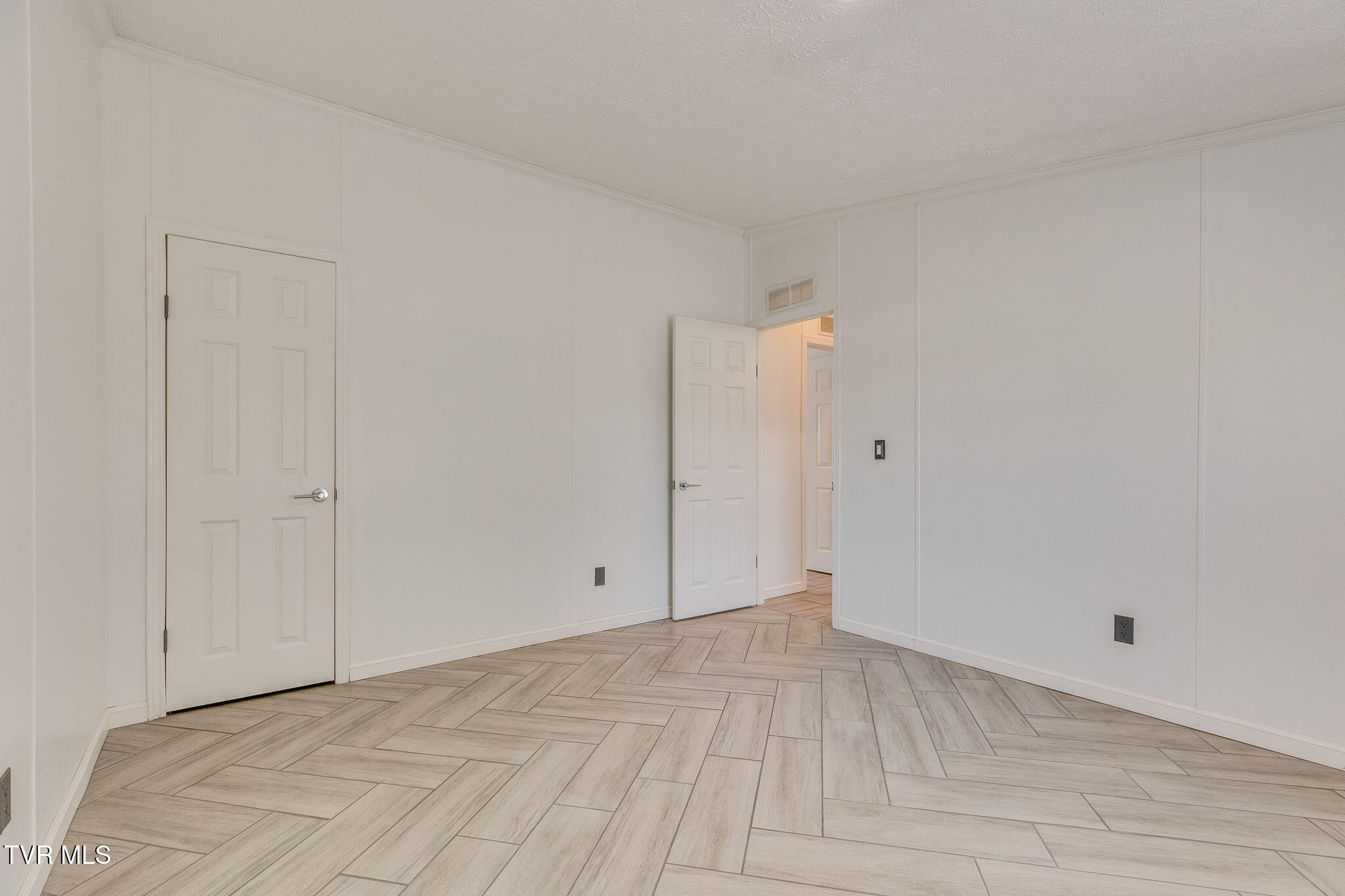 333 Brentwood Drive