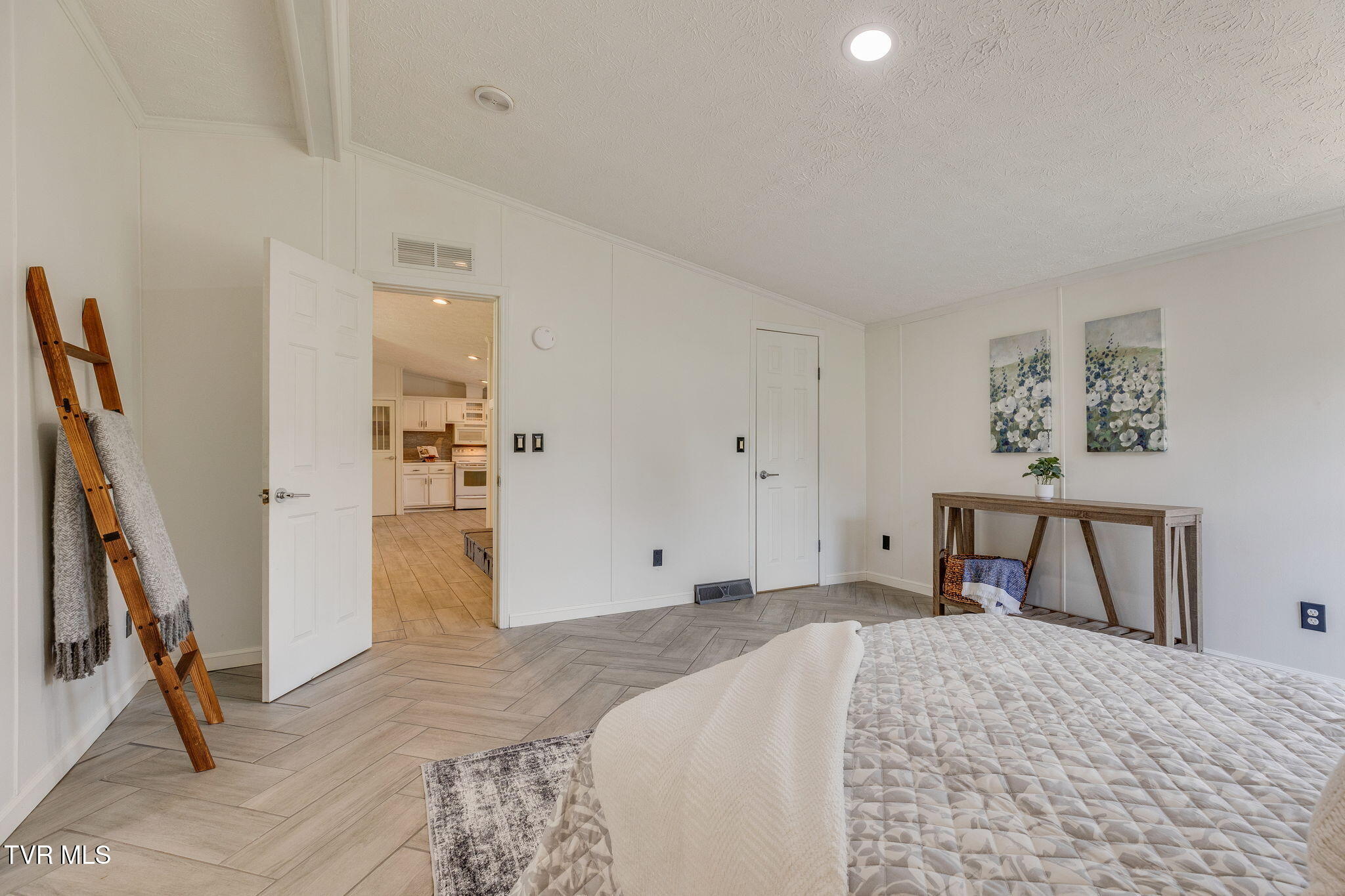 333 Brentwood Drive