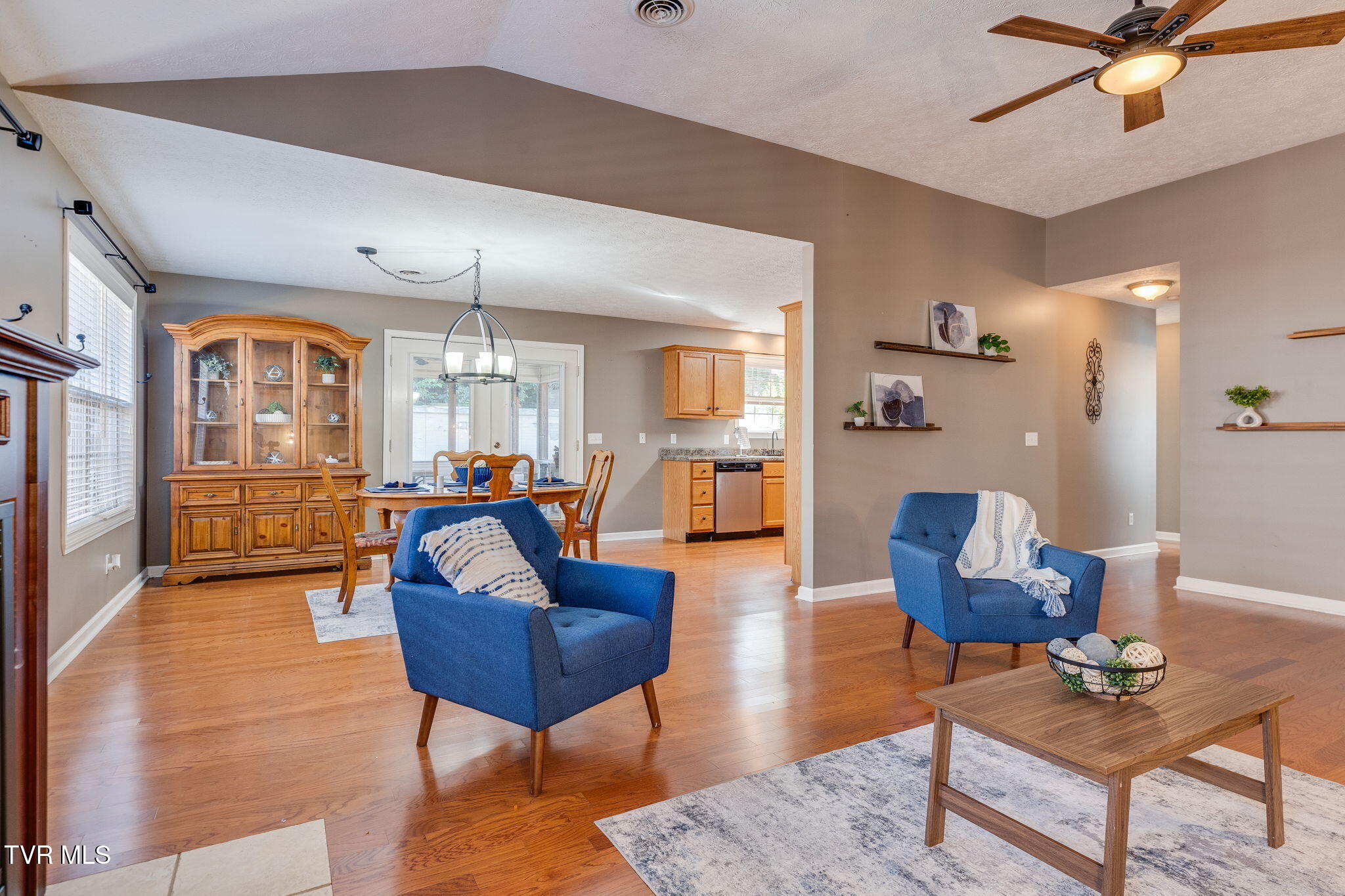 253 Crockett Drive Drive, 253