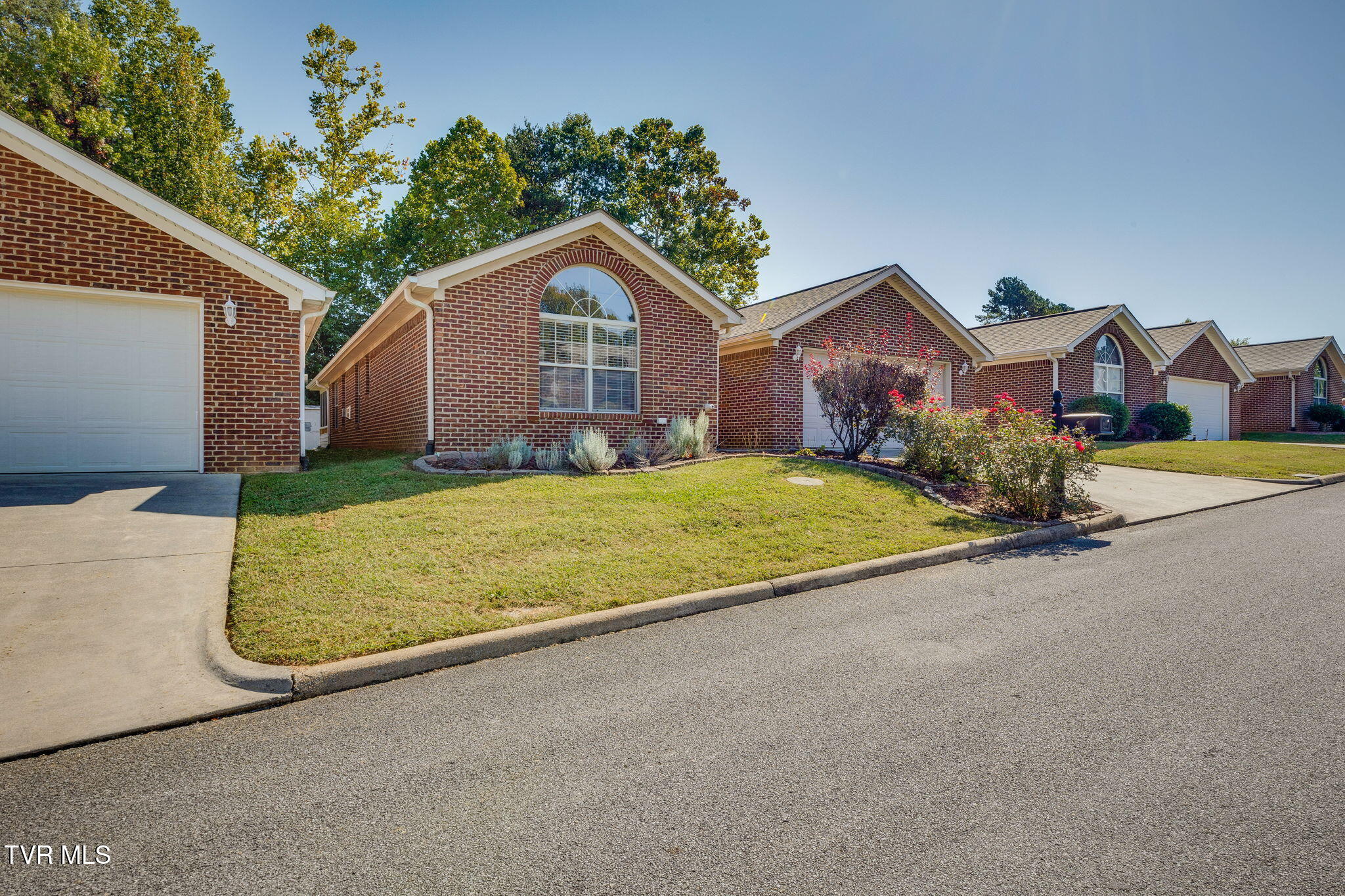 253 Crockett Drive Drive, 253