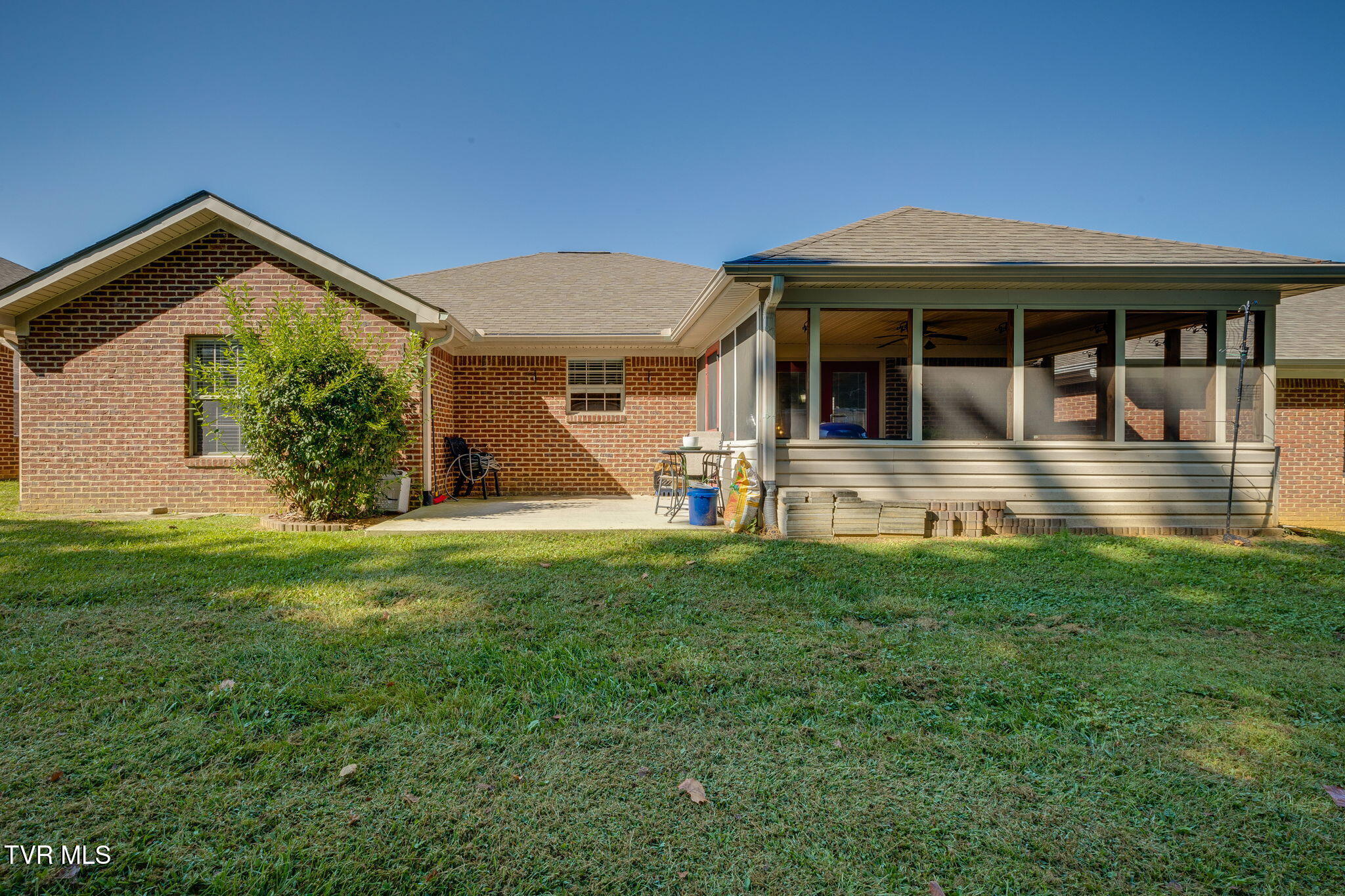 253 Crockett Drive Drive, 253