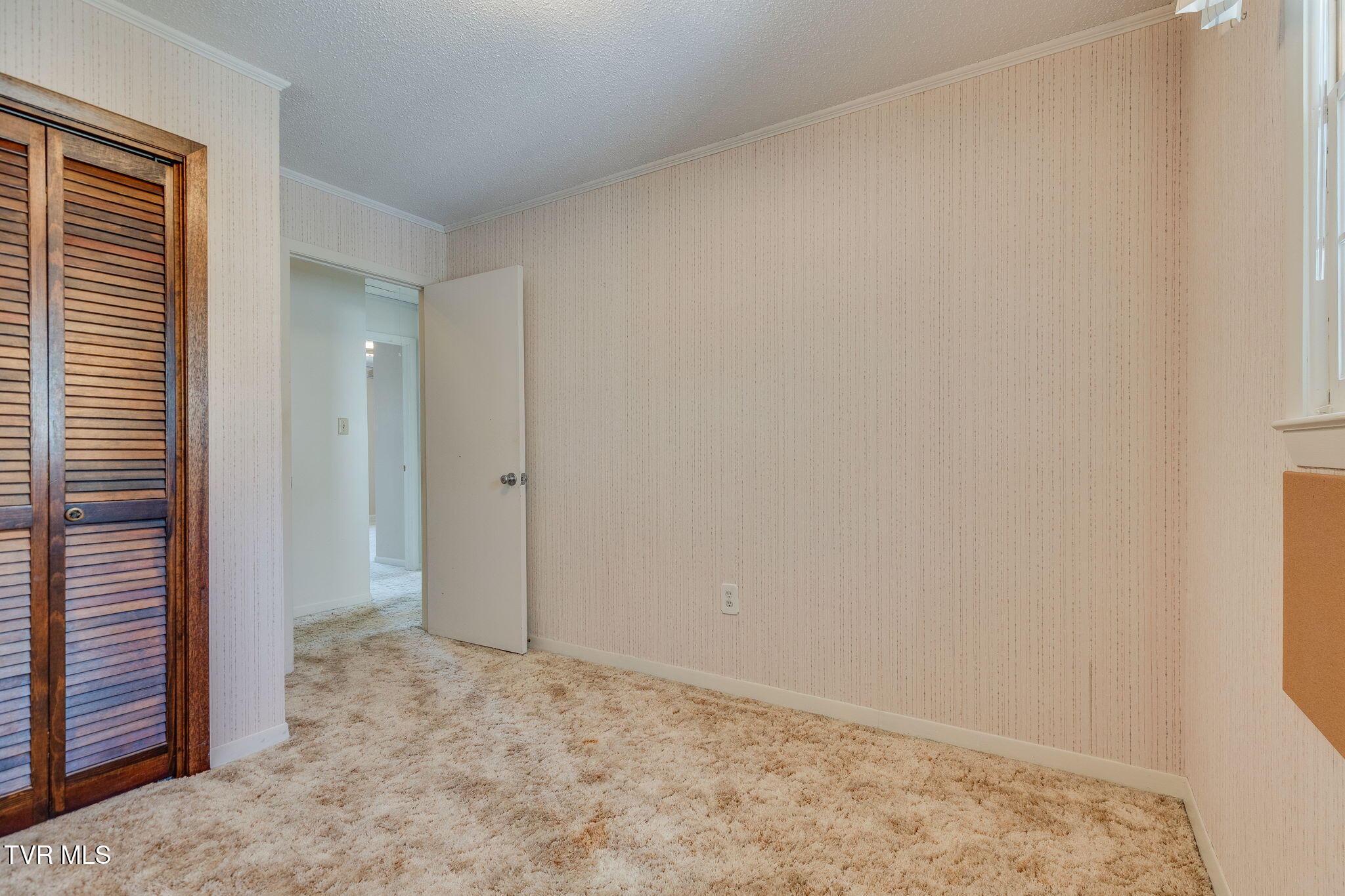 328 Winding Way Road
