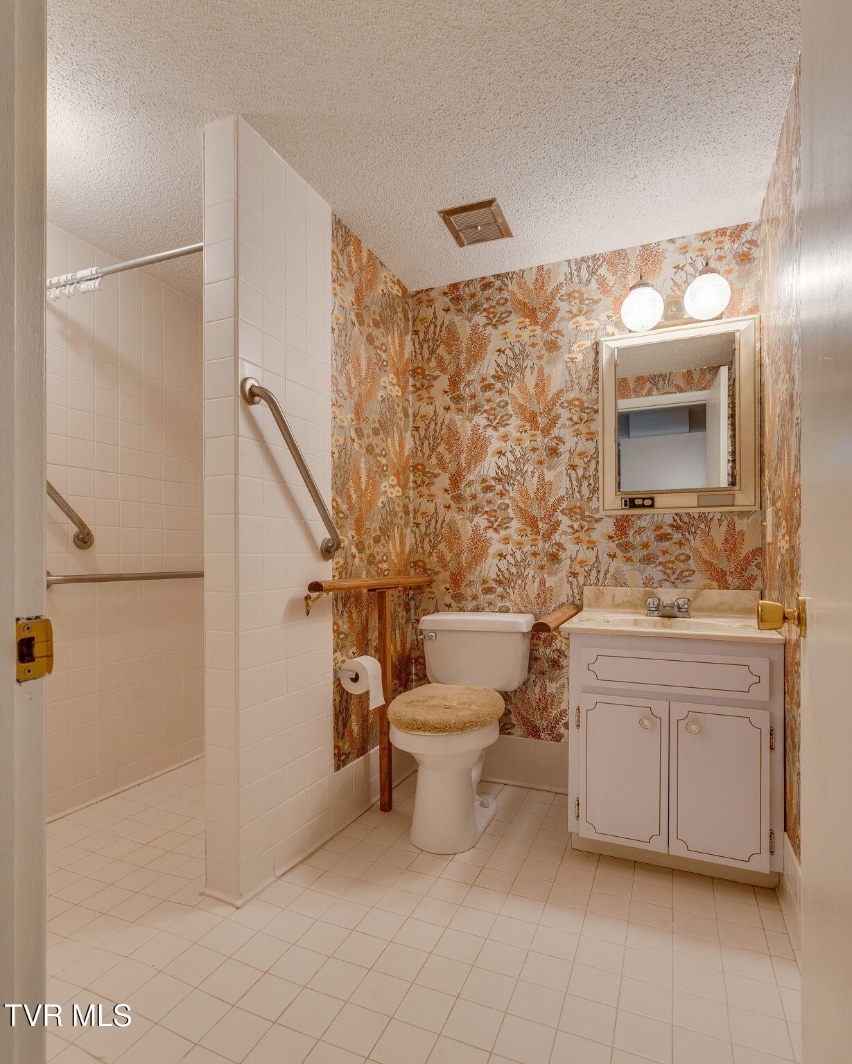 328 Winding Way Road