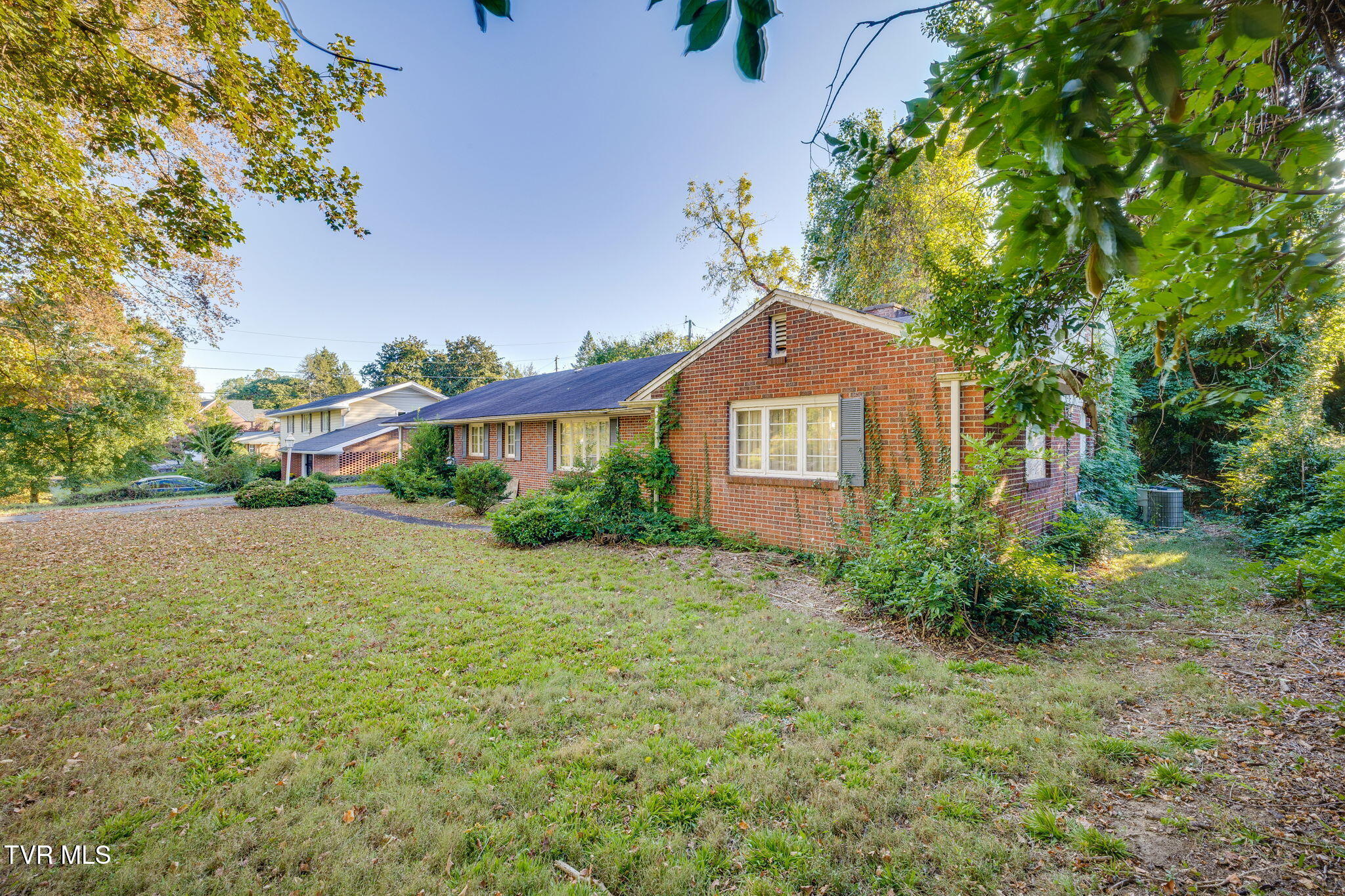 1235 Linville Street