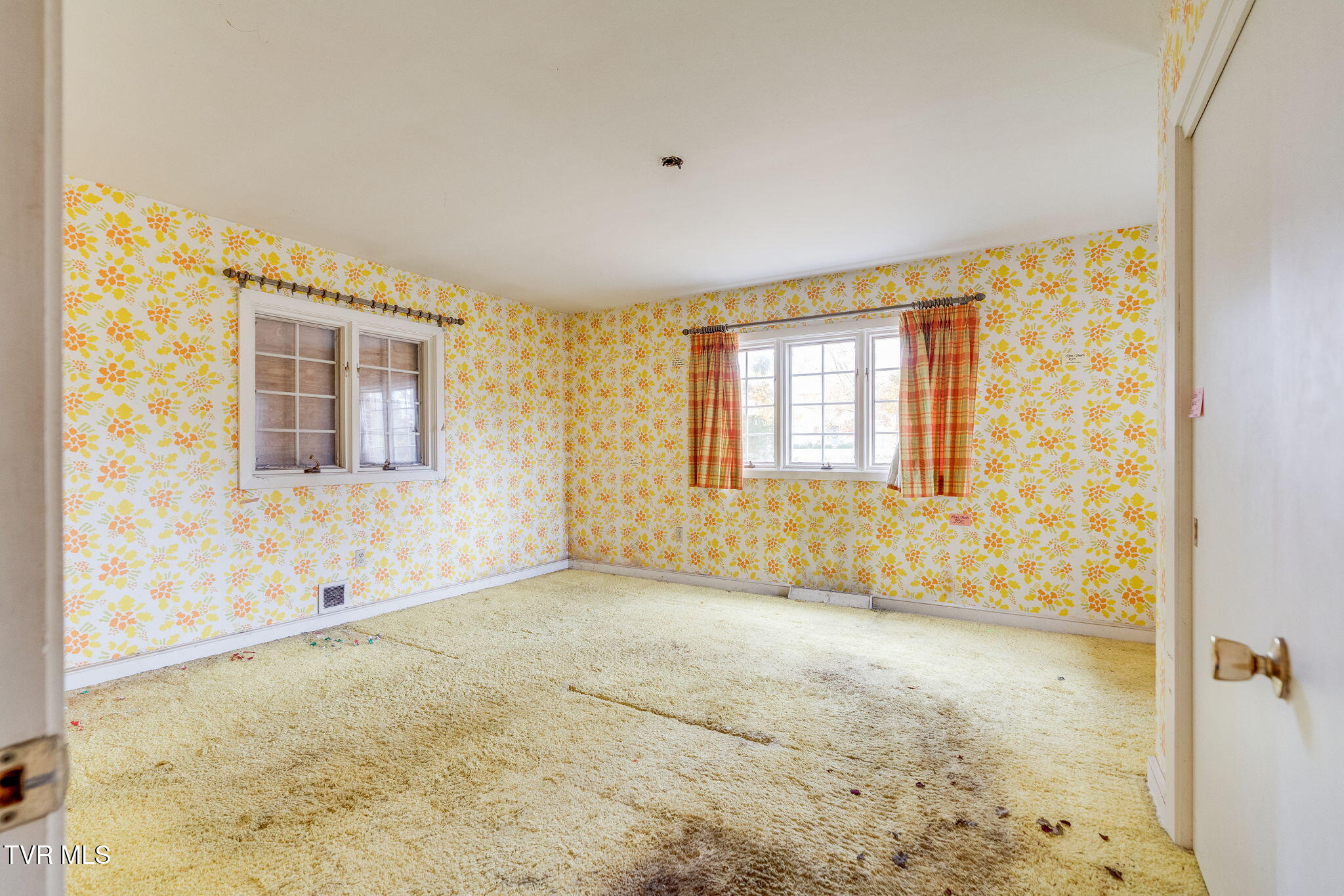 1235 Linville Street