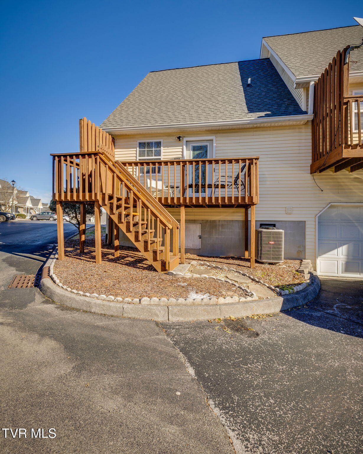 808 Milton Court 808