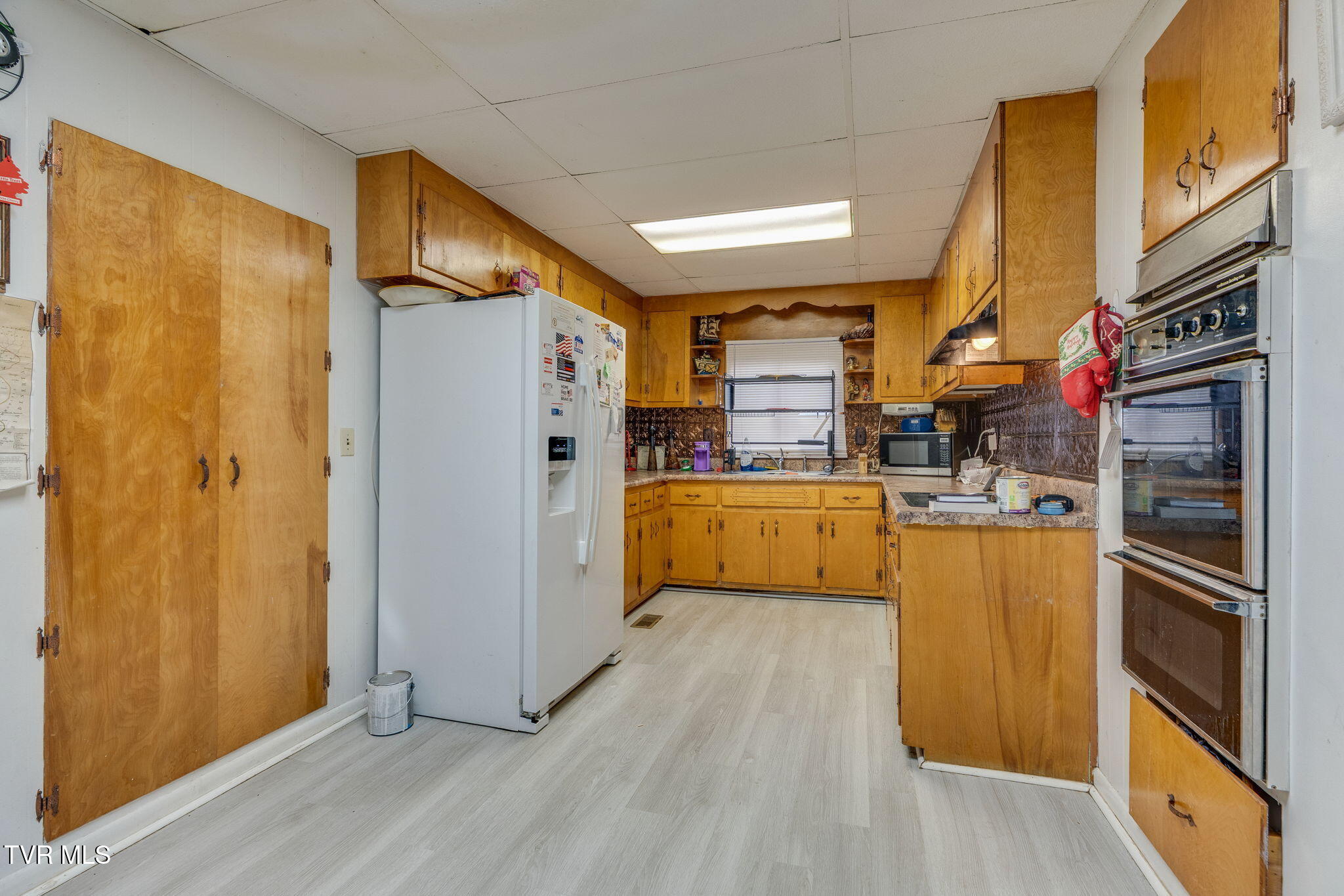 2704 Fort Henry Drive