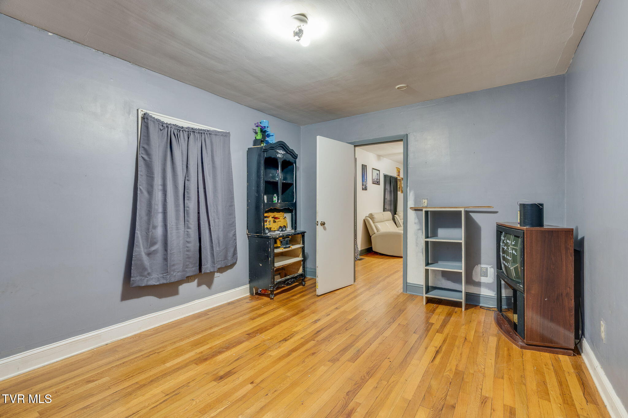 2704 Fort Henry Drive