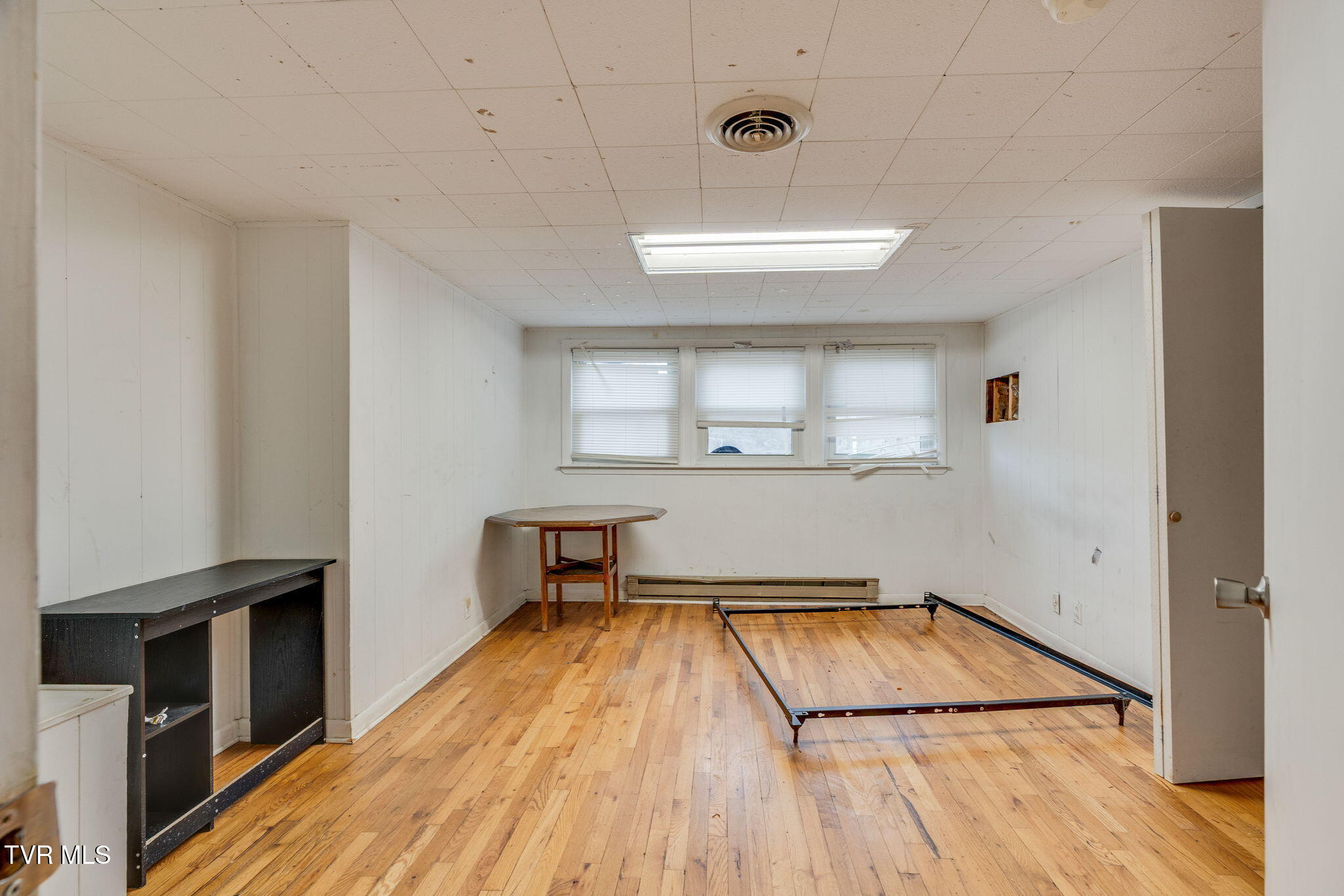 2704 Fort Henry Drive