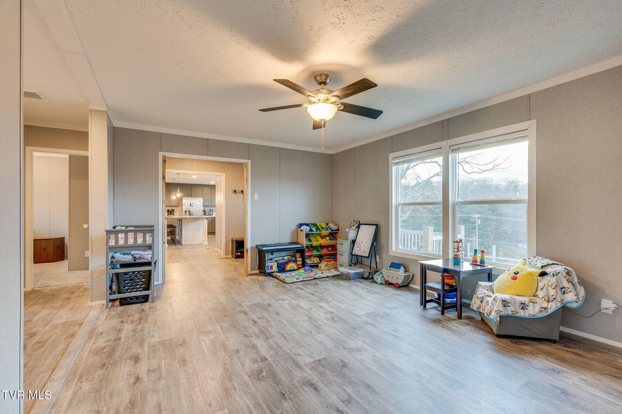 593 Summerville Road