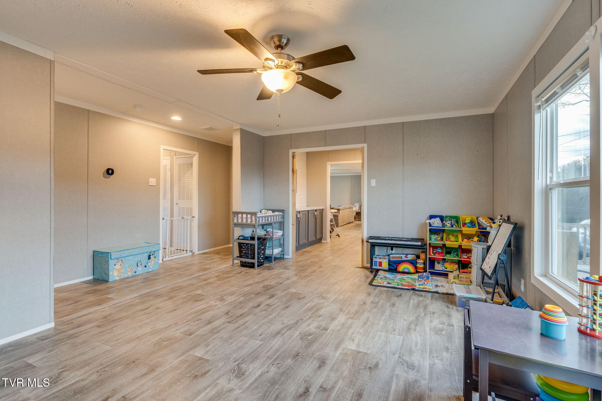 593 Summerville Road