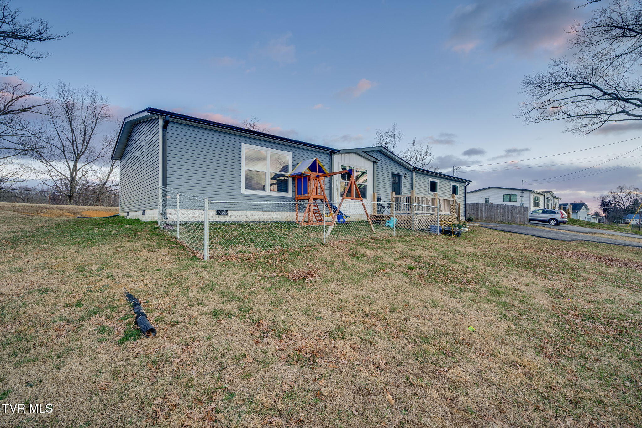 593 Summerville Road