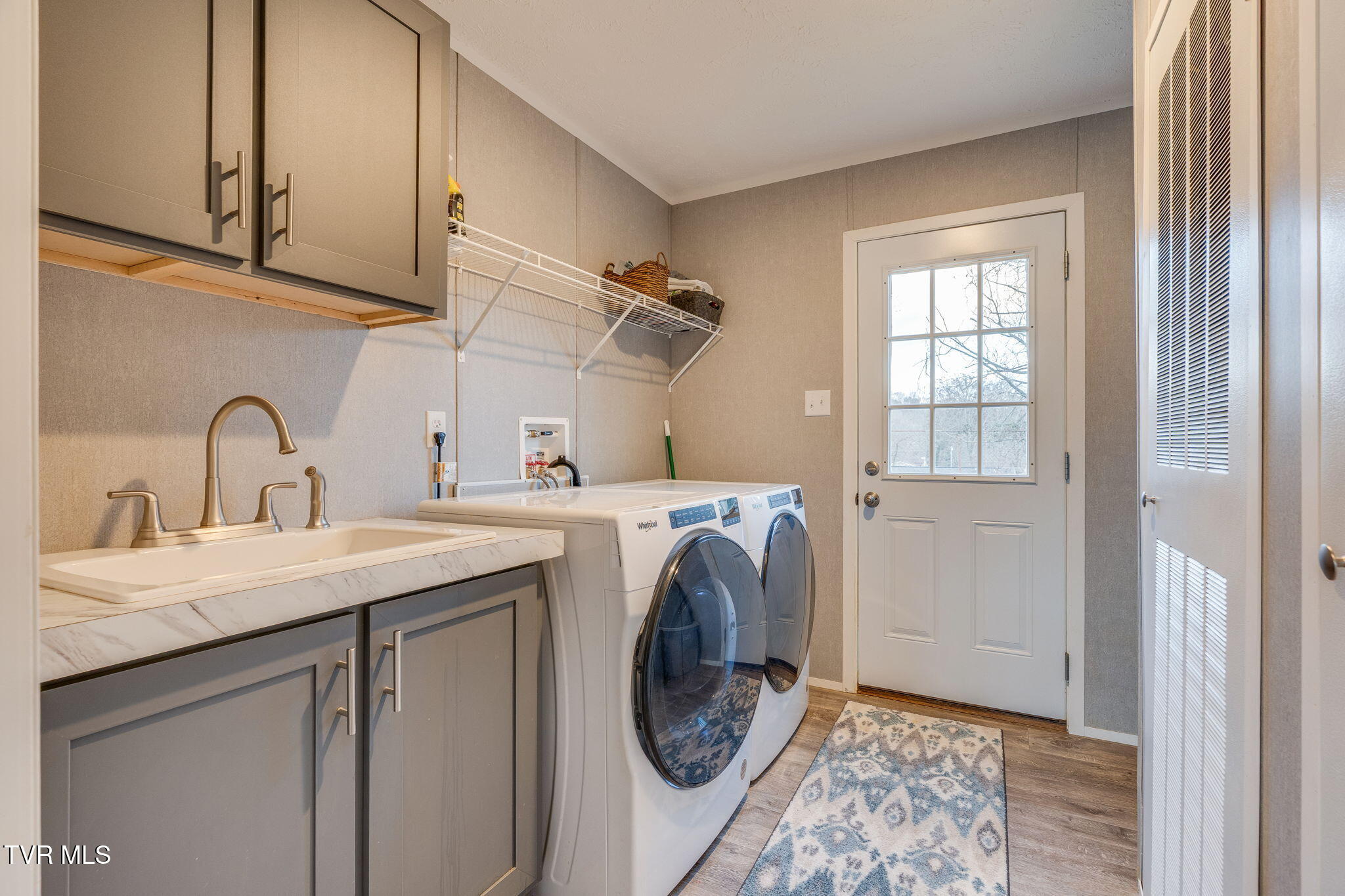 593 Summerville Road