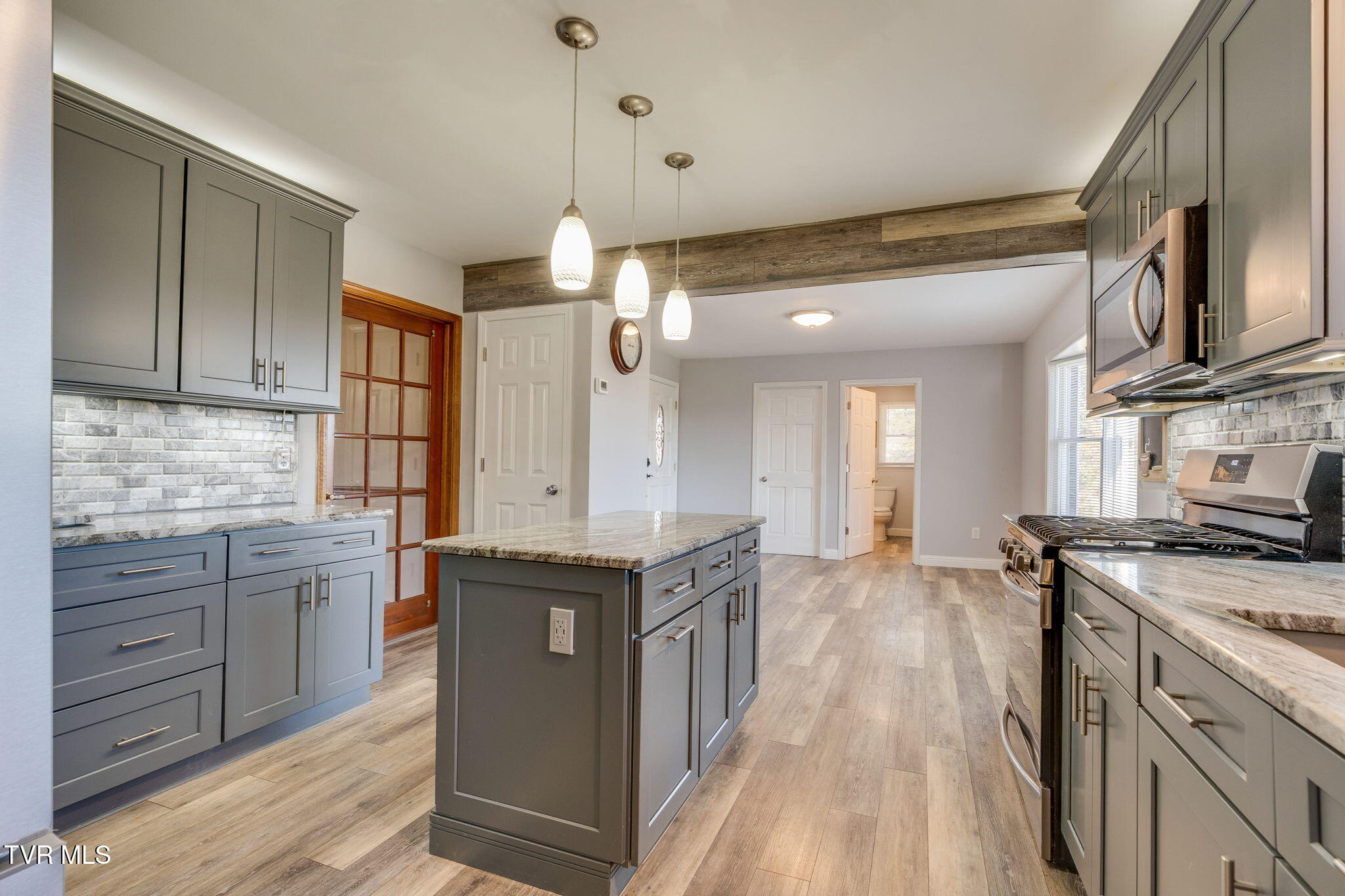 1137 Old Stage Road
