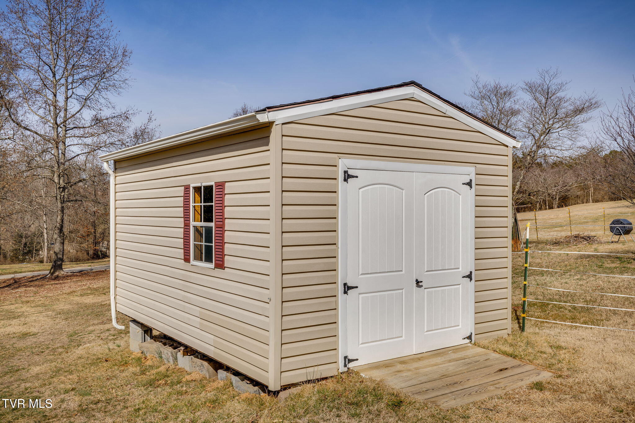 1121 Wahoo Valley Road