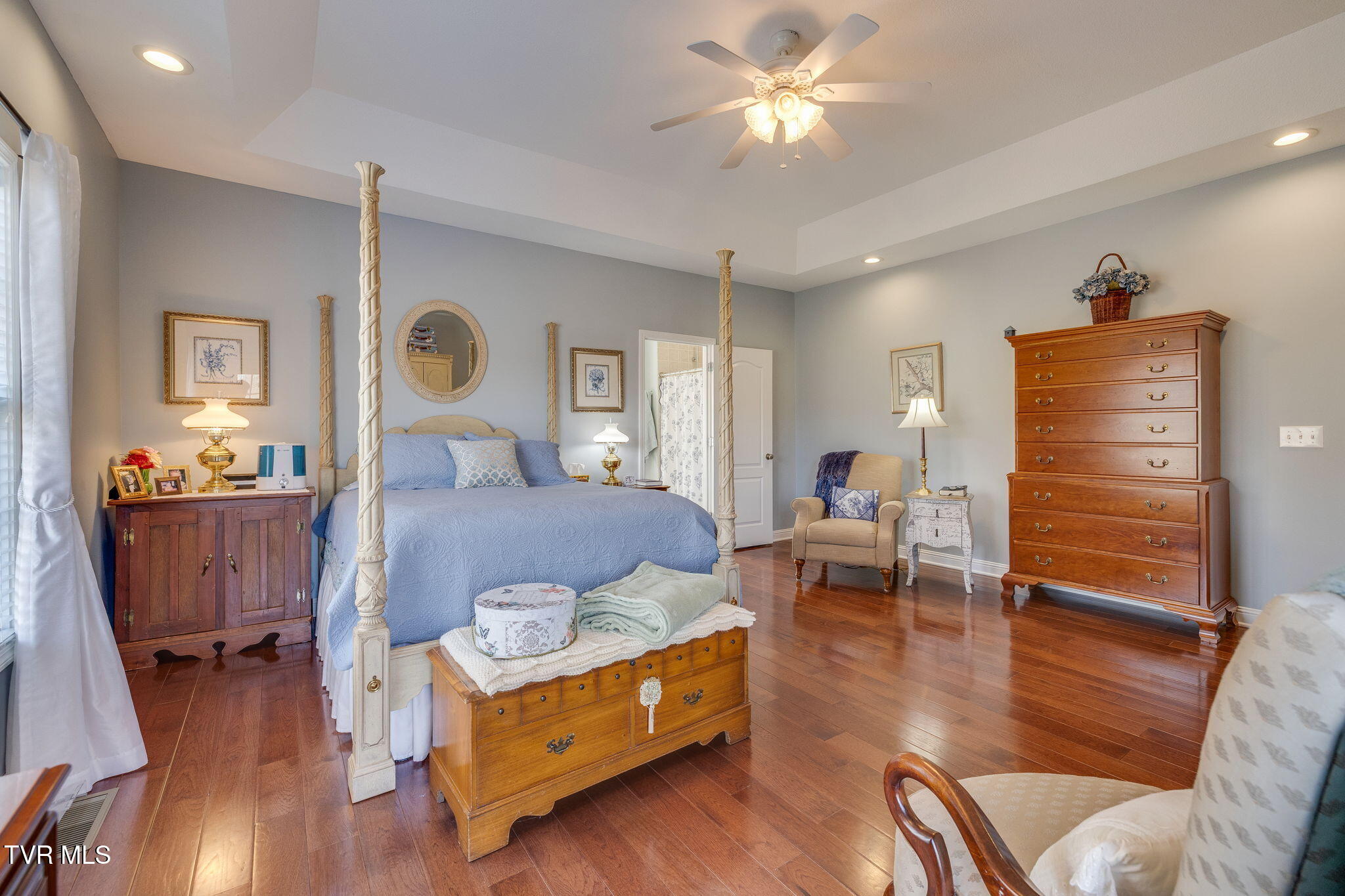 1121 Wahoo Valley Road