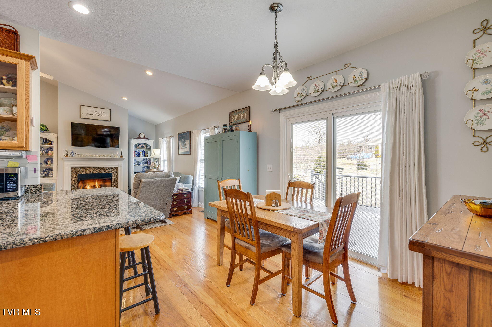 1121 Wahoo Valley Road