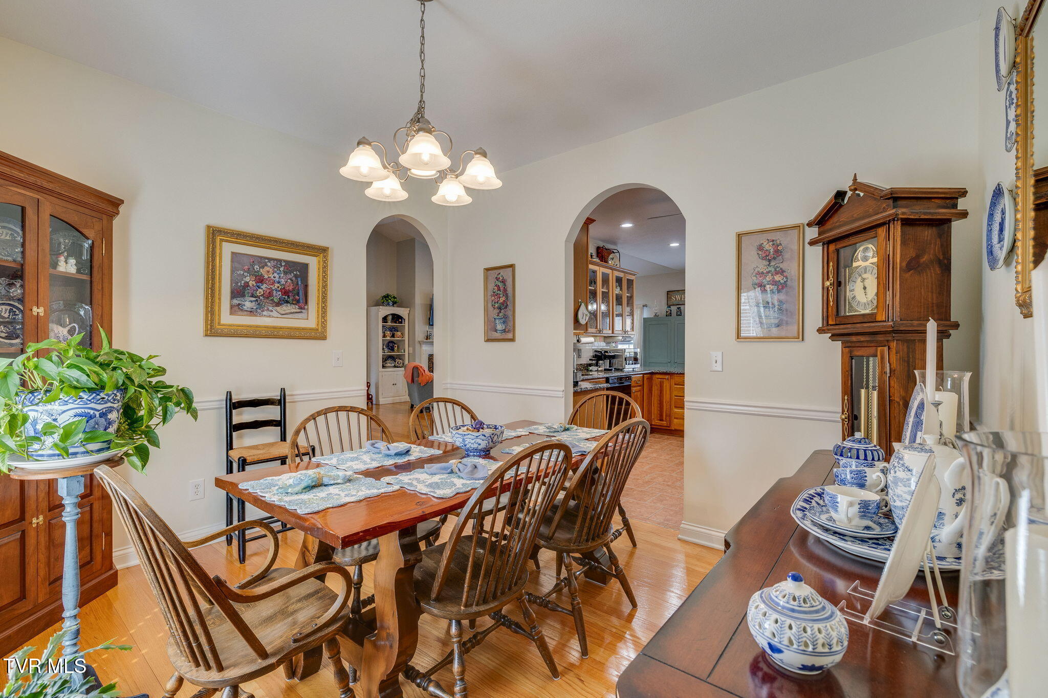 1121 Wahoo Valley Road