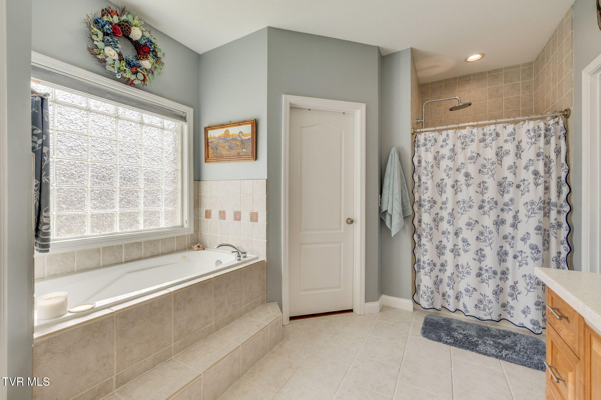 1121 Wahoo Valley Road