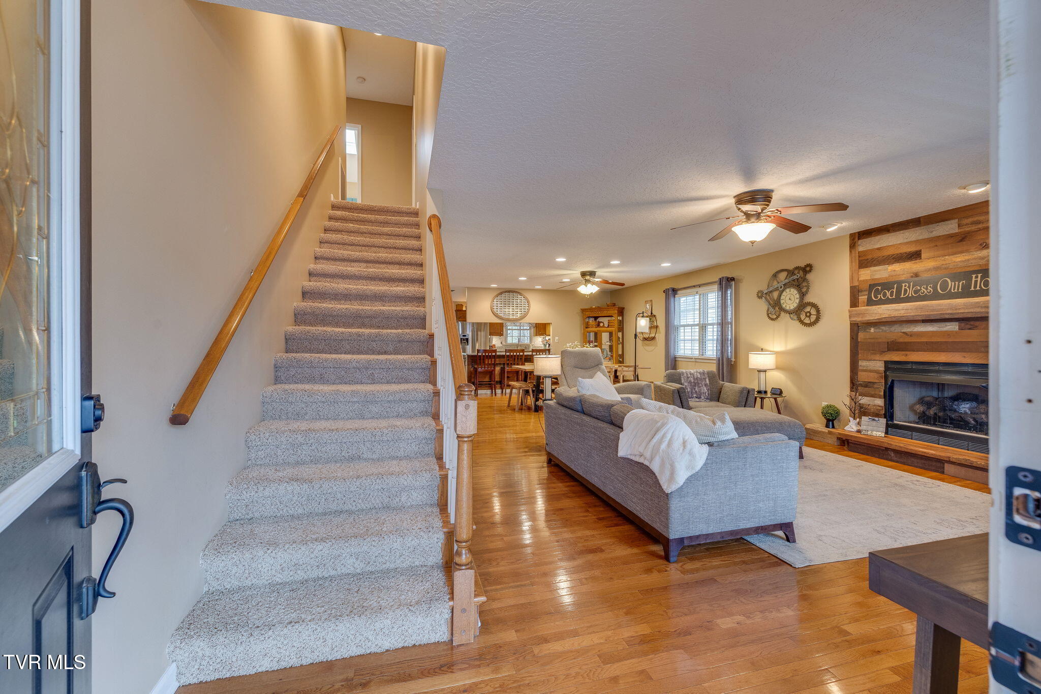 613 Willowcrest Place