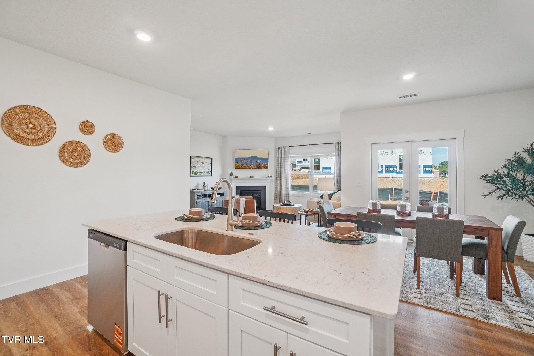 269 Chimney View Loop