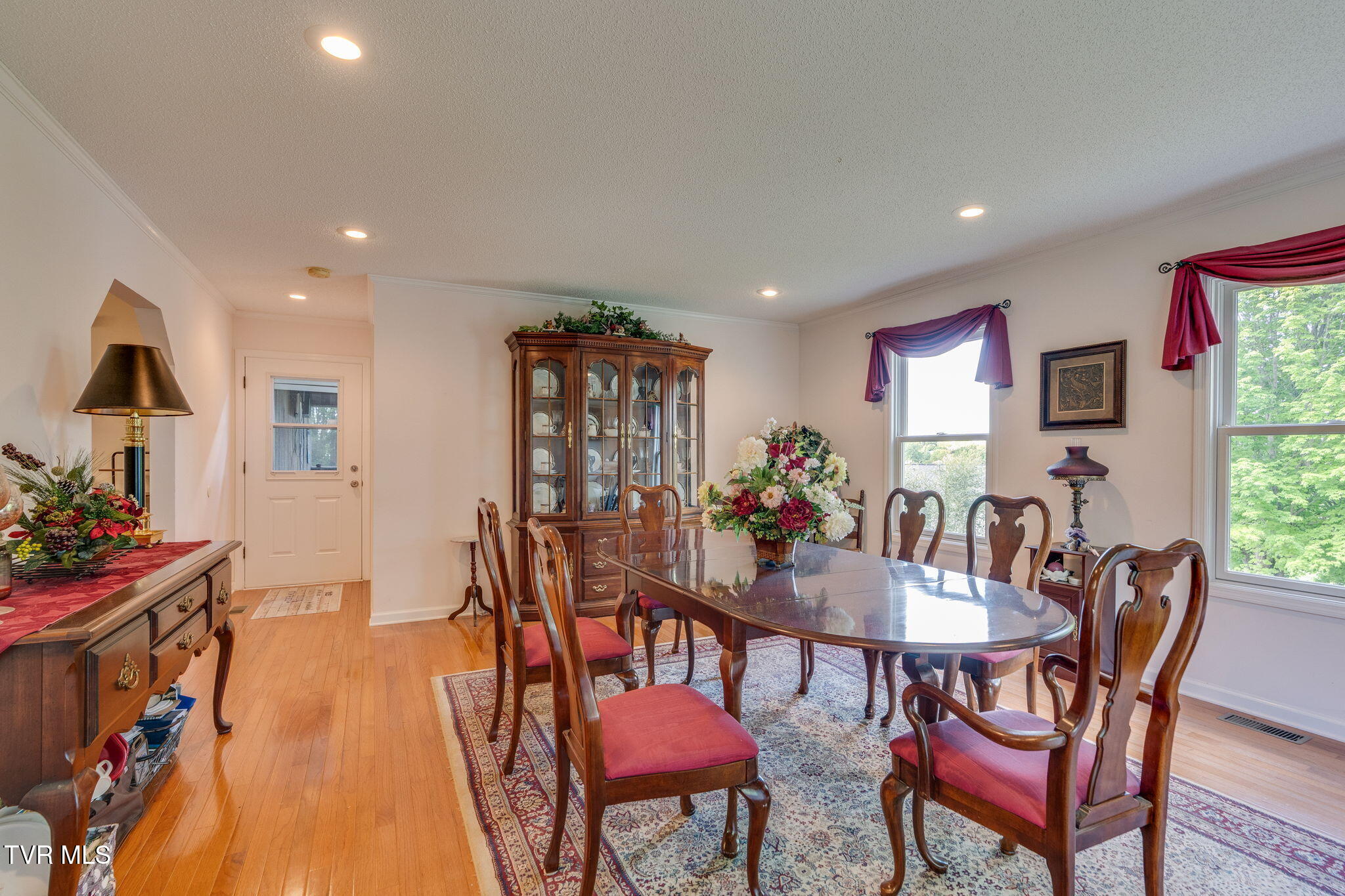 8 East Hunters Court