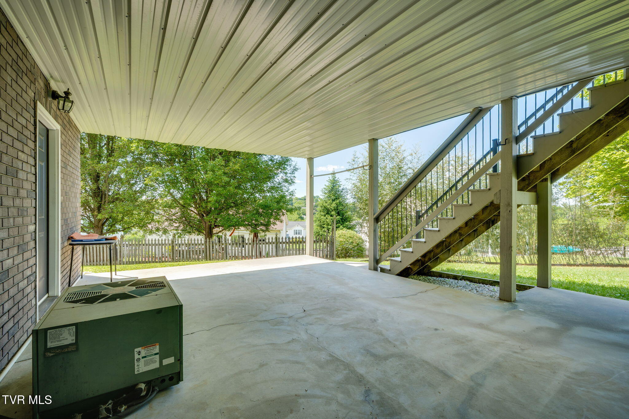 8 East Hunters Court