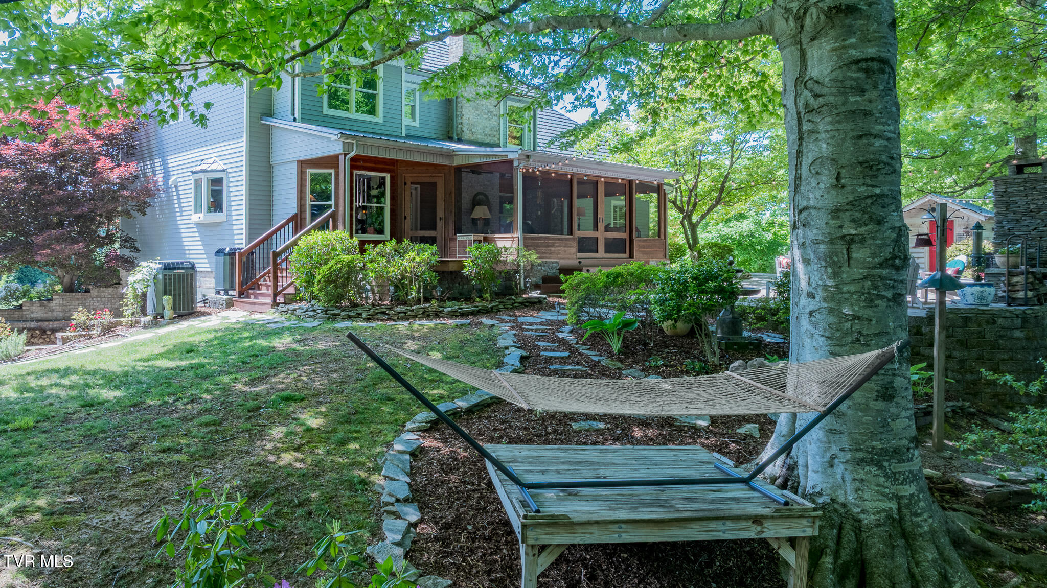 233 Patrick Henry Circle