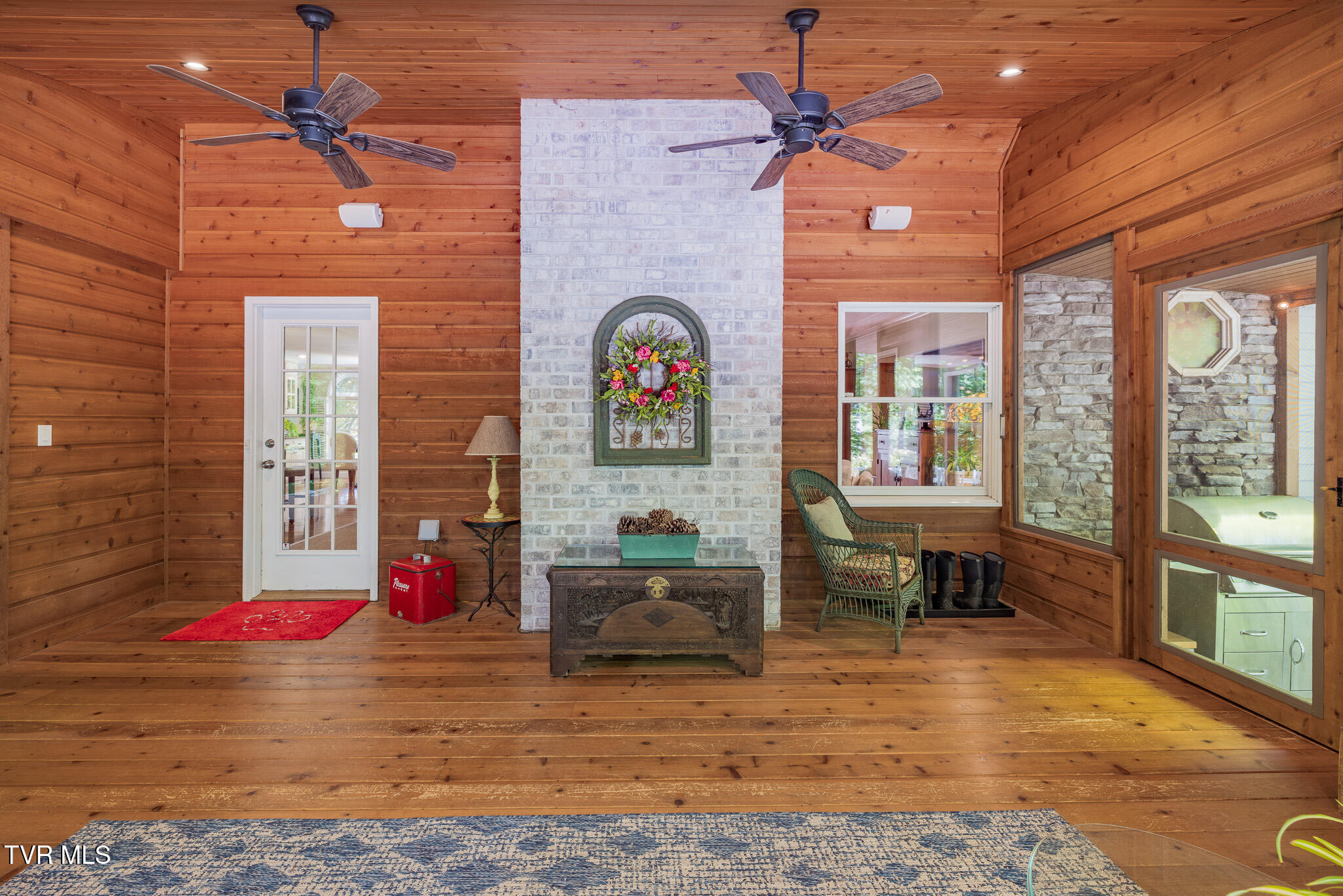 233 Patrick Henry Circle