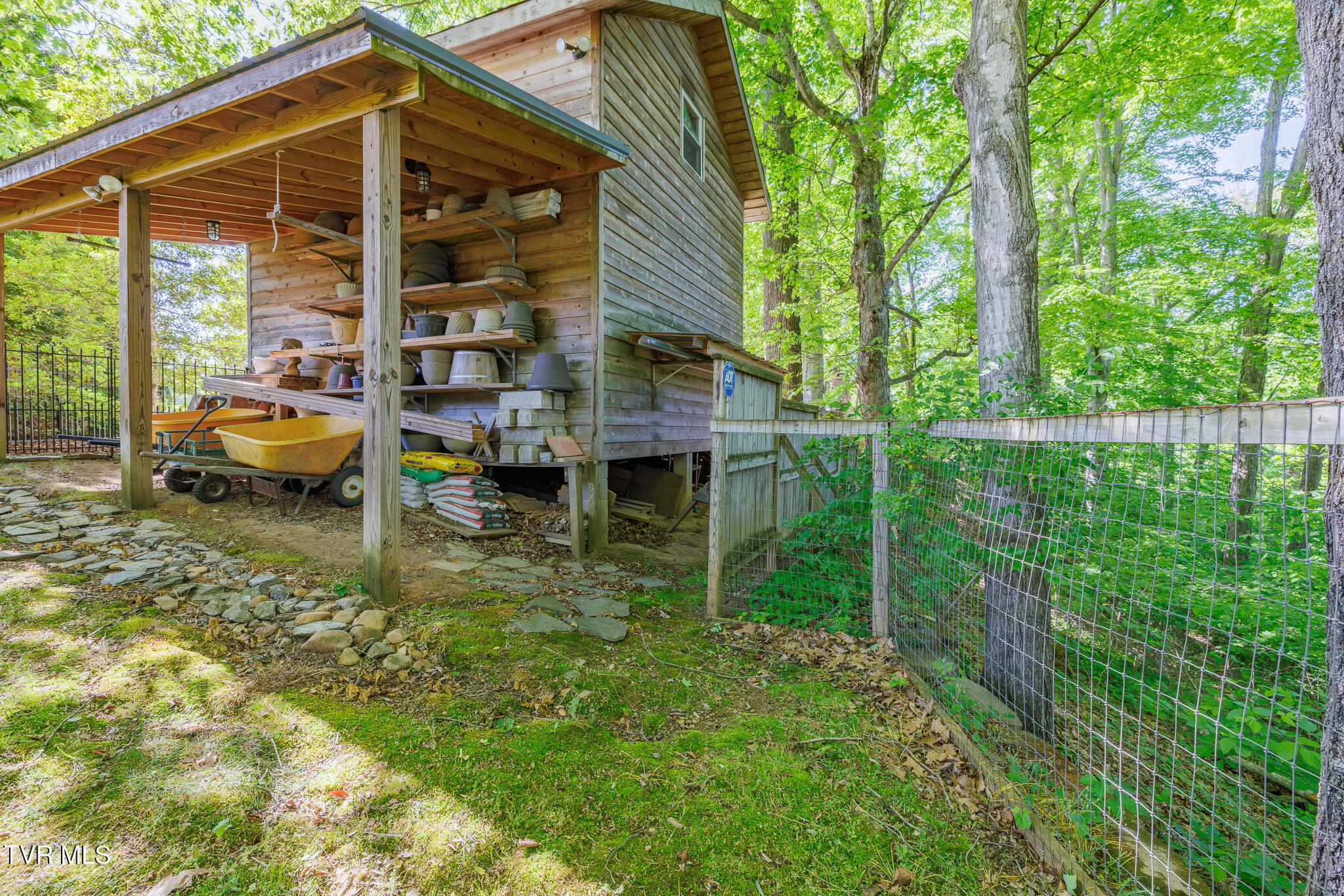 233 Patrick Henry Circle