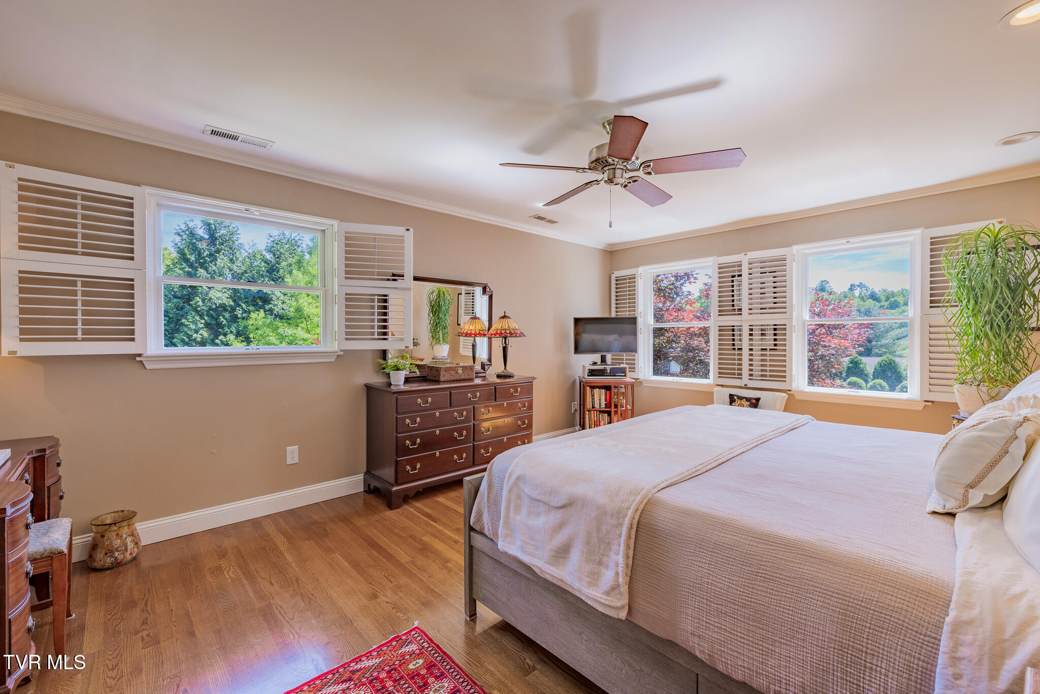 233 Patrick Henry Circle