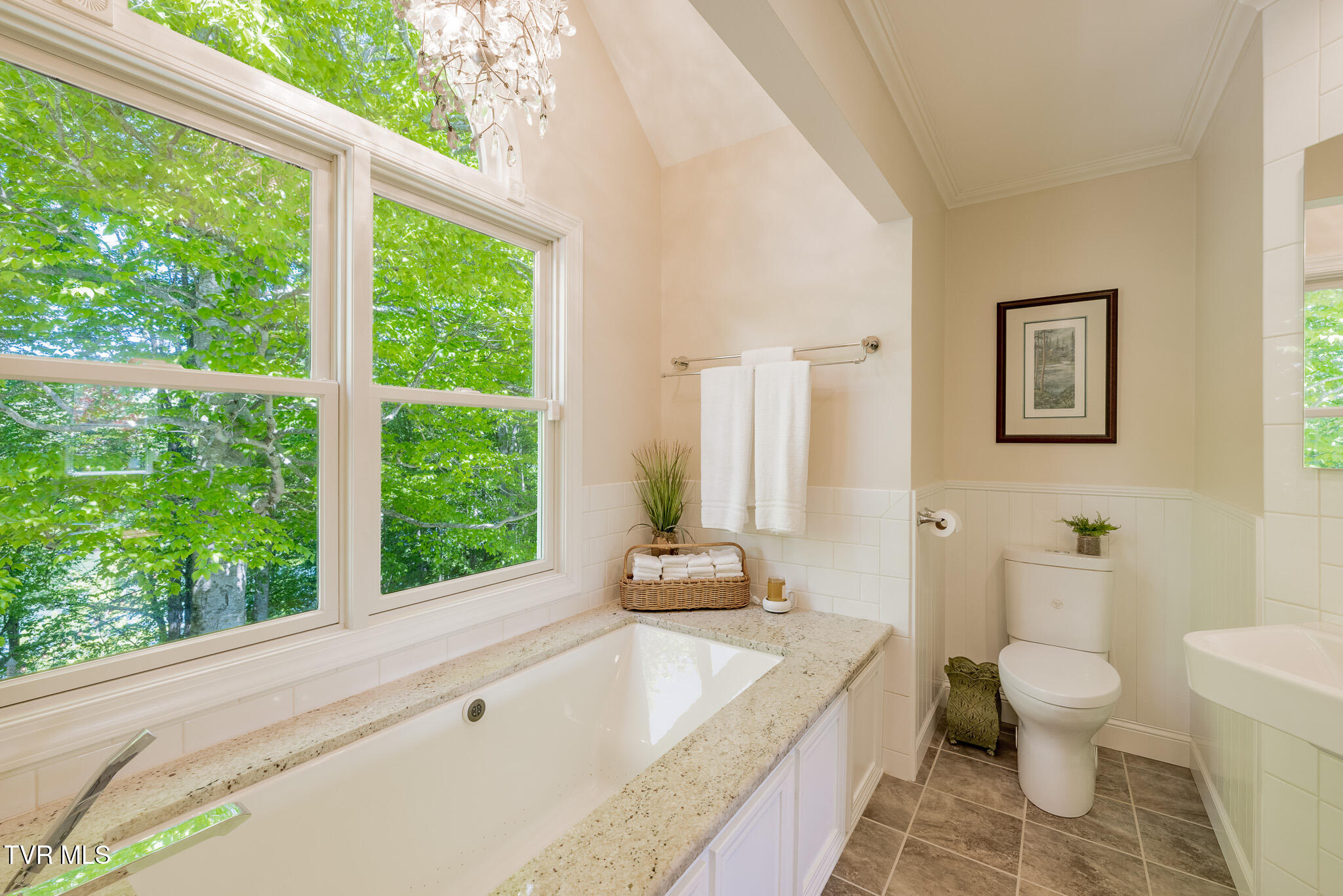 233 Patrick Henry Circle